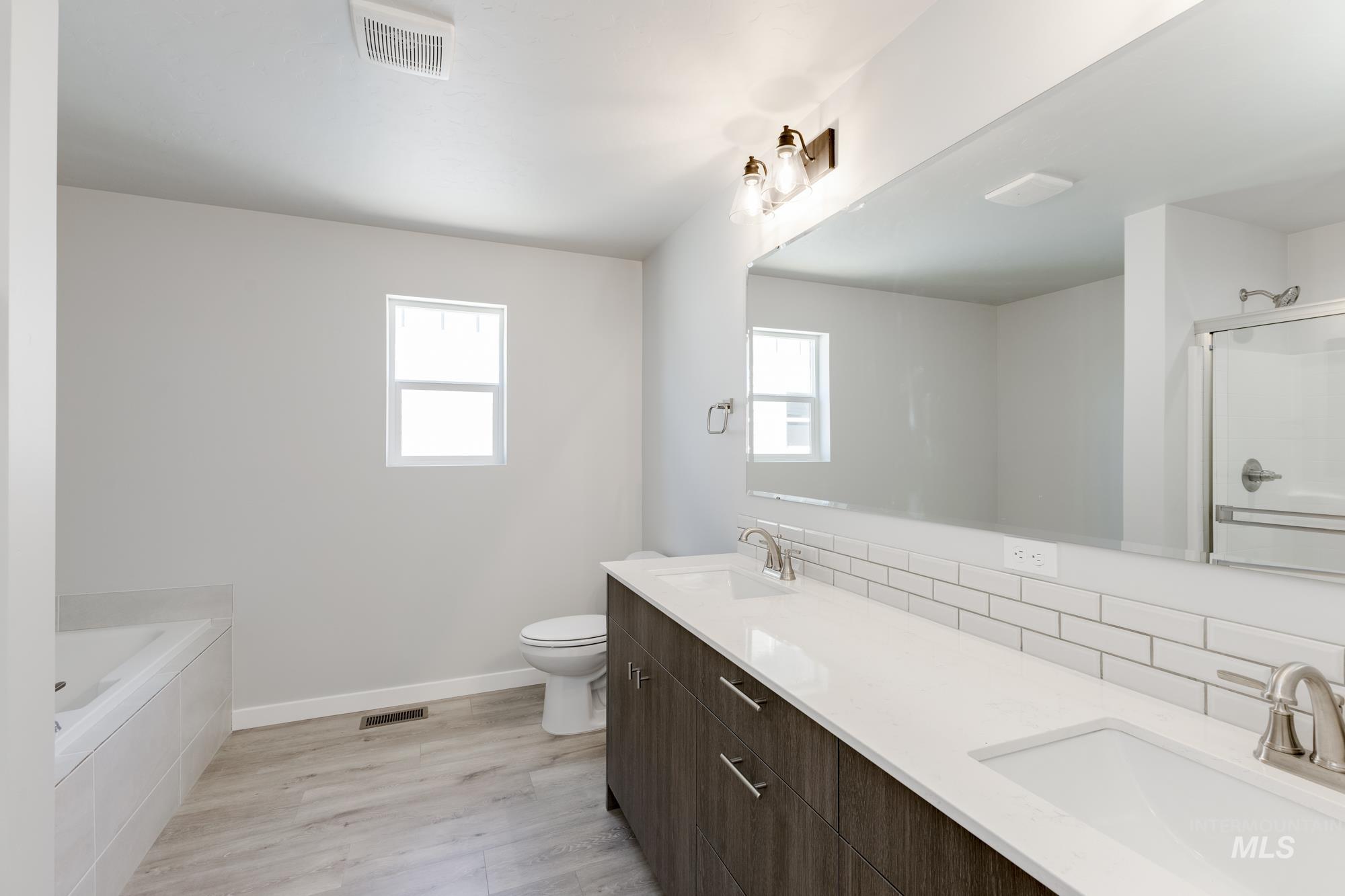 4268 E Kalinga St, Meridian, Idaho 83642, 3 Bedrooms, 2.5 Bathrooms, Residential For Sale, Price $464,990,MLS 98955252