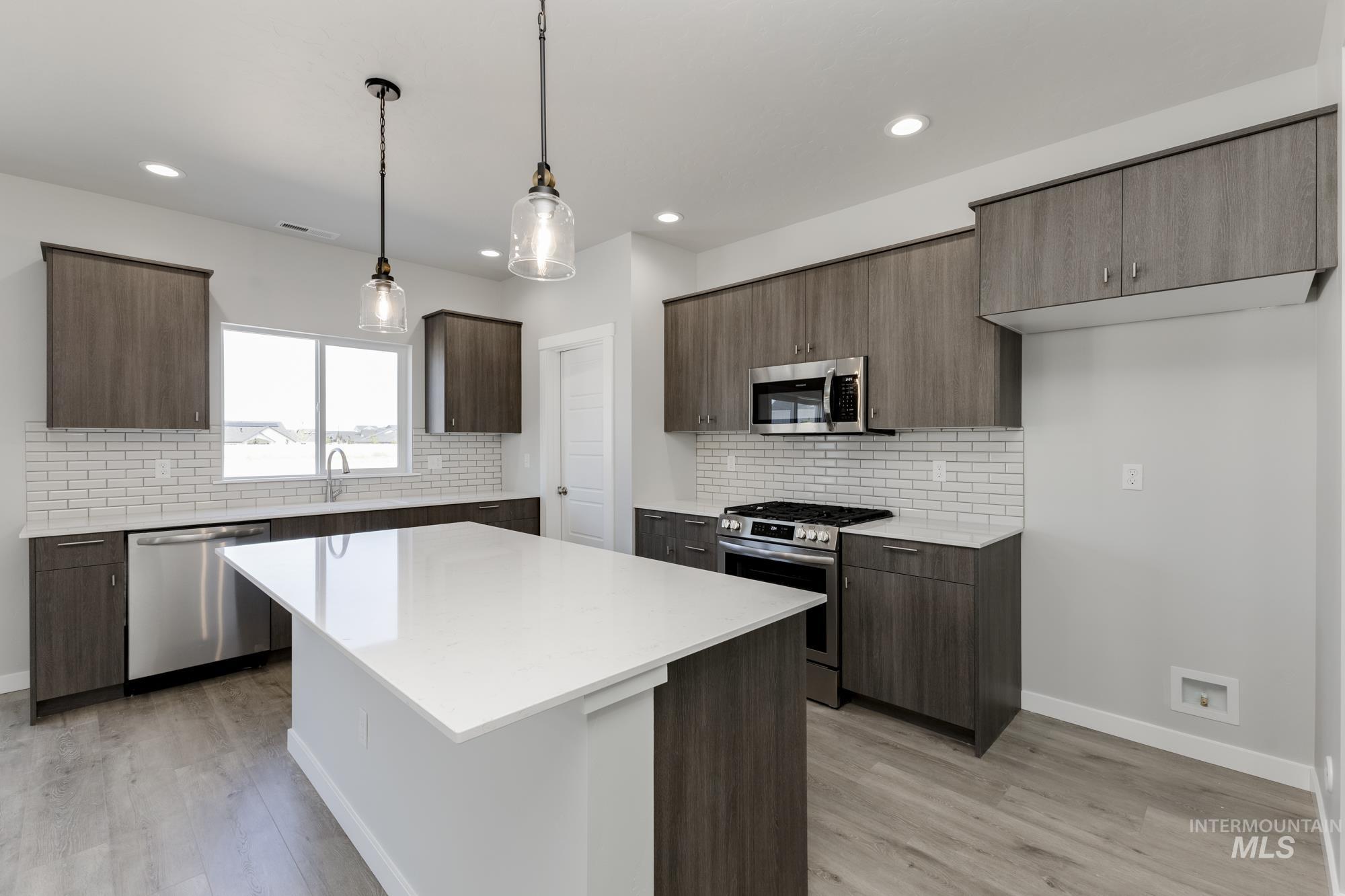 4268 E Kalinga St, Meridian, Idaho 83642, 3 Bedrooms, 2.5 Bathrooms, Residential For Sale, Price $464,990,MLS 98955252