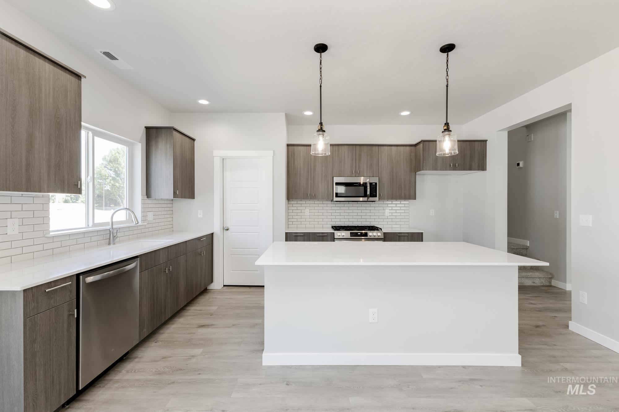 4268 E Kalinga St, Meridian, Idaho 83642, 3 Bedrooms, 2.5 Bathrooms, Residential For Sale, Price $464,990,MLS 98955252