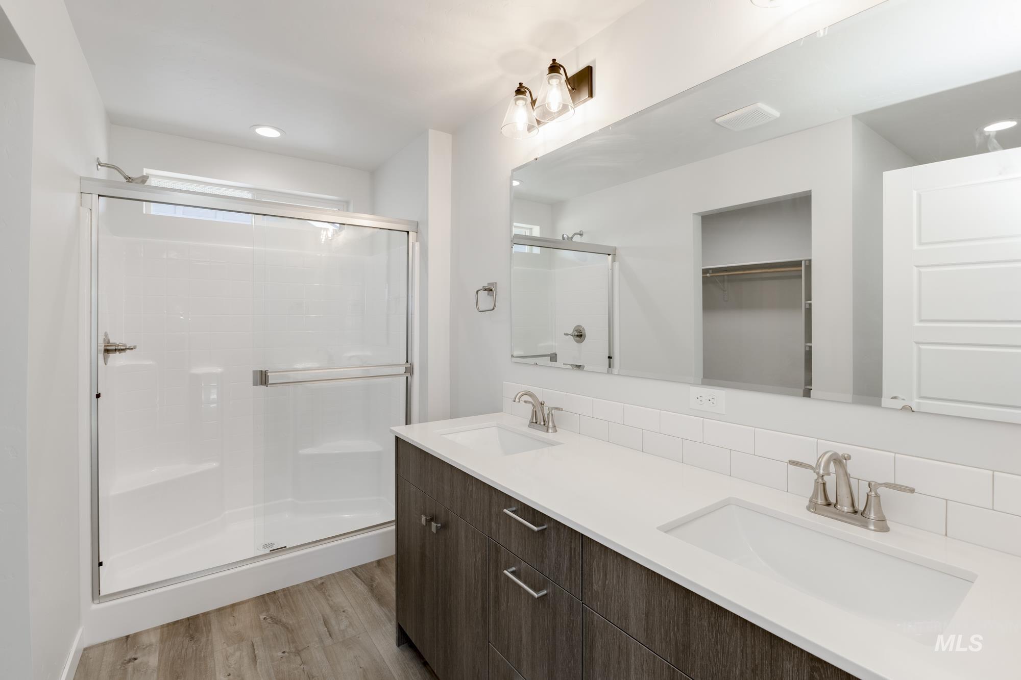 4163 E Hillsong St, Meridian, Idaho 83642, 3 Bedrooms, 2.5 Bathrooms, Residential For Sale, Price $439,990,MLS 98955254