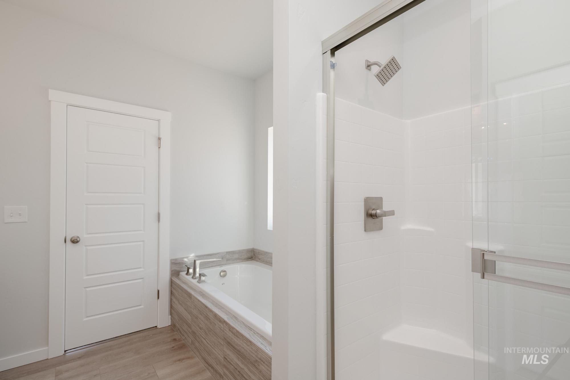 16712 Carlin Ave, Caldwell, Idaho 83607, 4 Bedrooms, 2 Bathrooms, Residential For Sale, Price $489,990,MLS 98955270