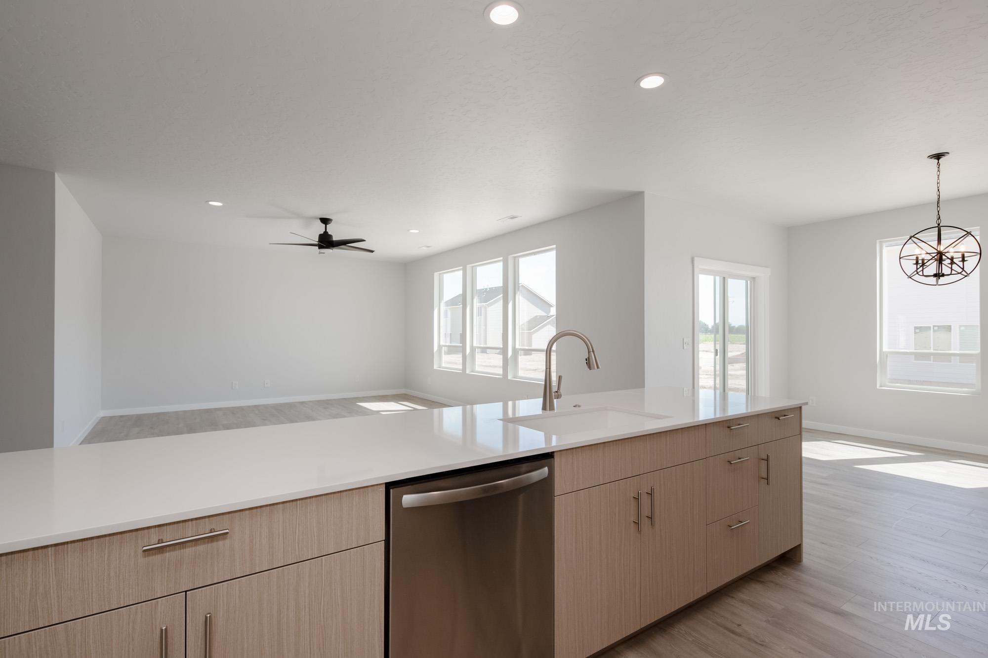 16712 Carlin Ave, Caldwell, Idaho 83607, 4 Bedrooms, 2 Bathrooms, Residential For Sale, Price $489,990,MLS 98955270