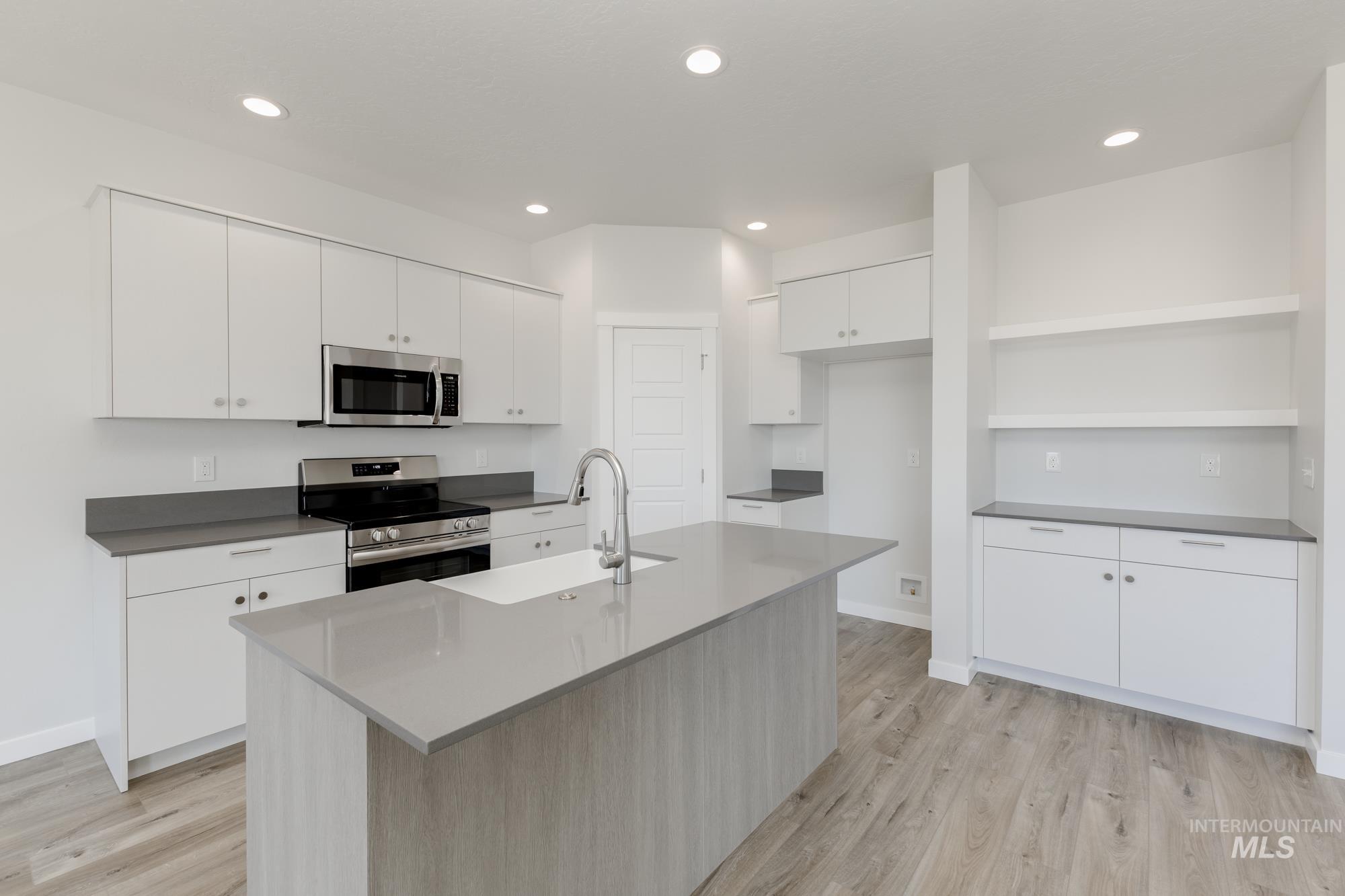 1003 E Perjue Basin Dr, Nampa, Idaho 83686, 3 Bedrooms, 2 Bathrooms, Residential For Sale, Price $444,990,MLS 98955279