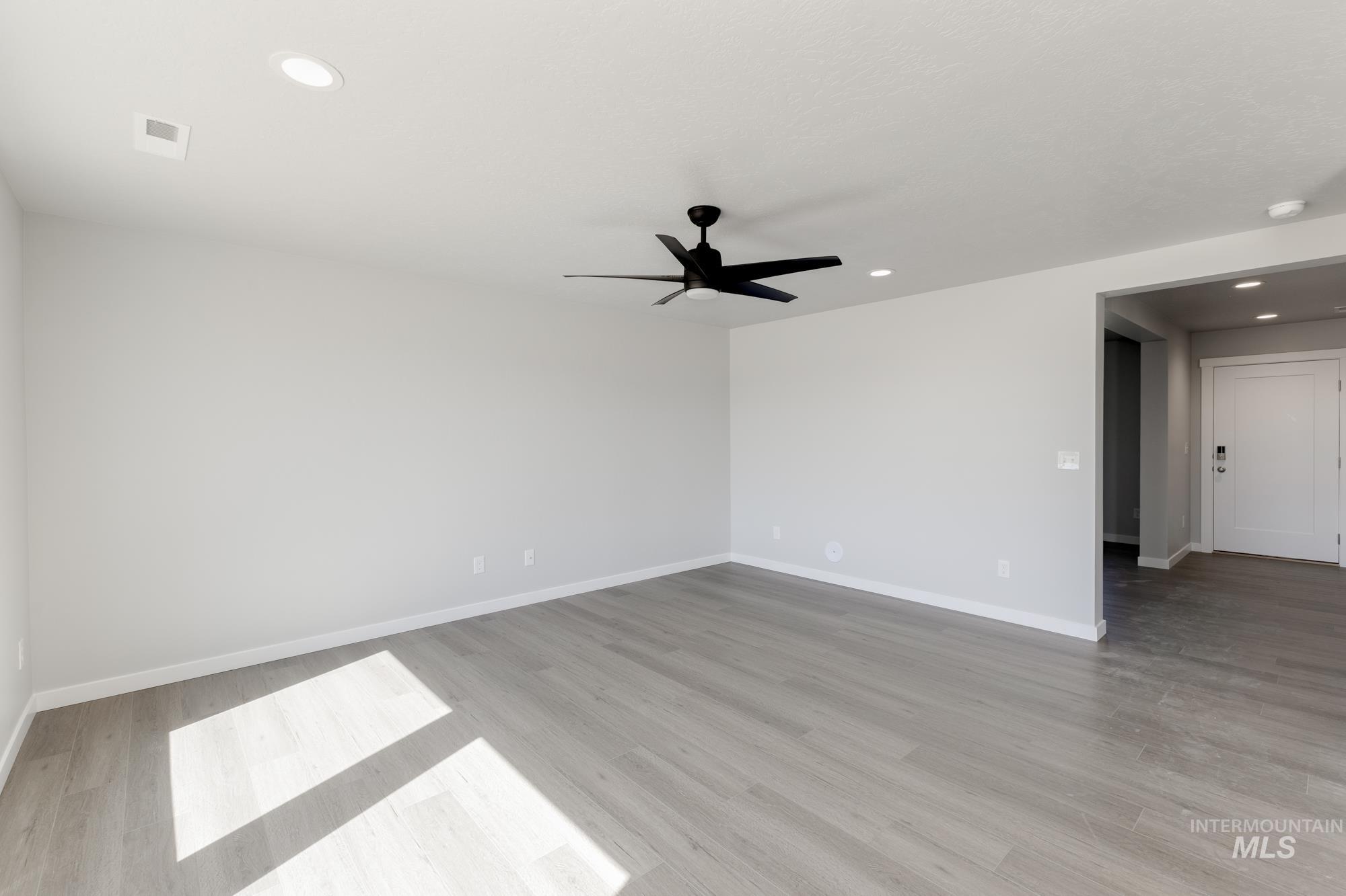 931 E Perjue Basin Dr, Nampa, Idaho 83686, 4 Bedrooms, 2.5 Bathrooms, Residential For Sale, Price $464,990,MLS 98955280