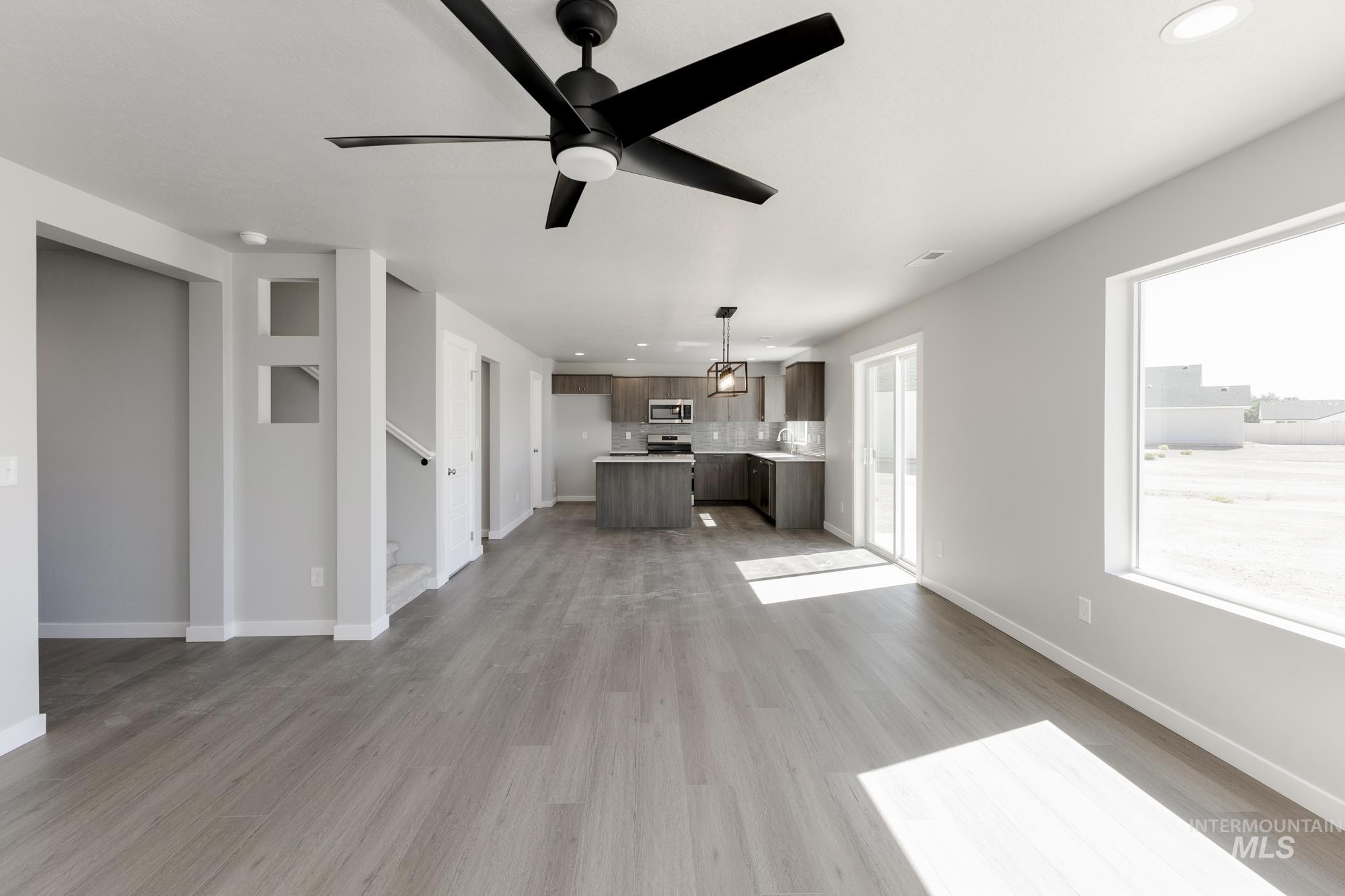 931 E Perjue Basin Dr, Nampa, Idaho 83686, 4 Bedrooms, 2.5 Bathrooms, Residential For Sale, Price $464,990,MLS 98955280