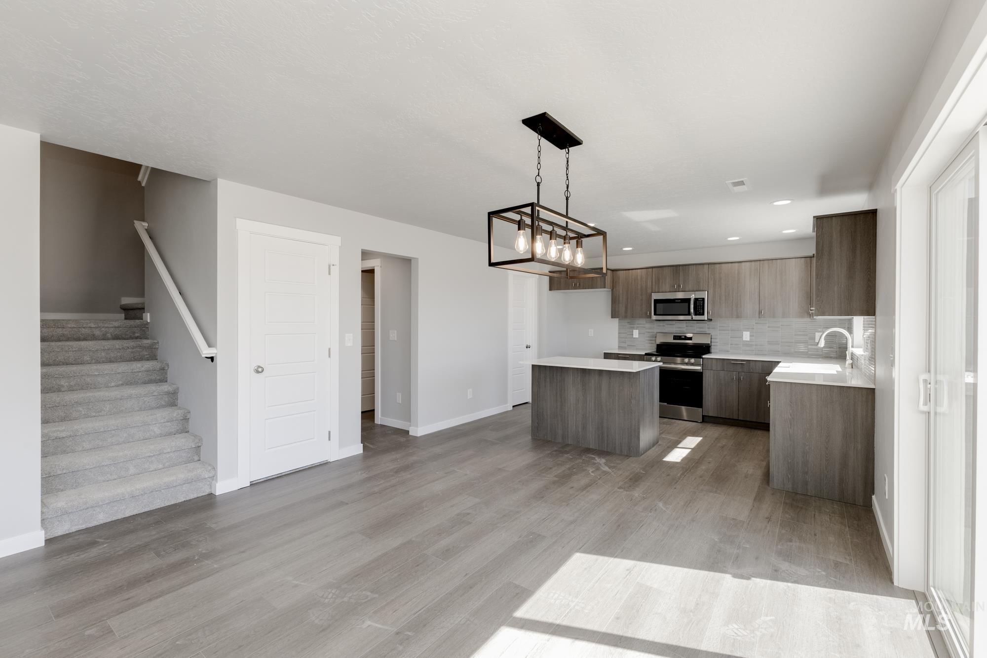 931 E Perjue Basin Dr, Nampa, Idaho 83686, 4 Bedrooms, 2.5 Bathrooms, Residential For Sale, Price $464,990,MLS 98955280