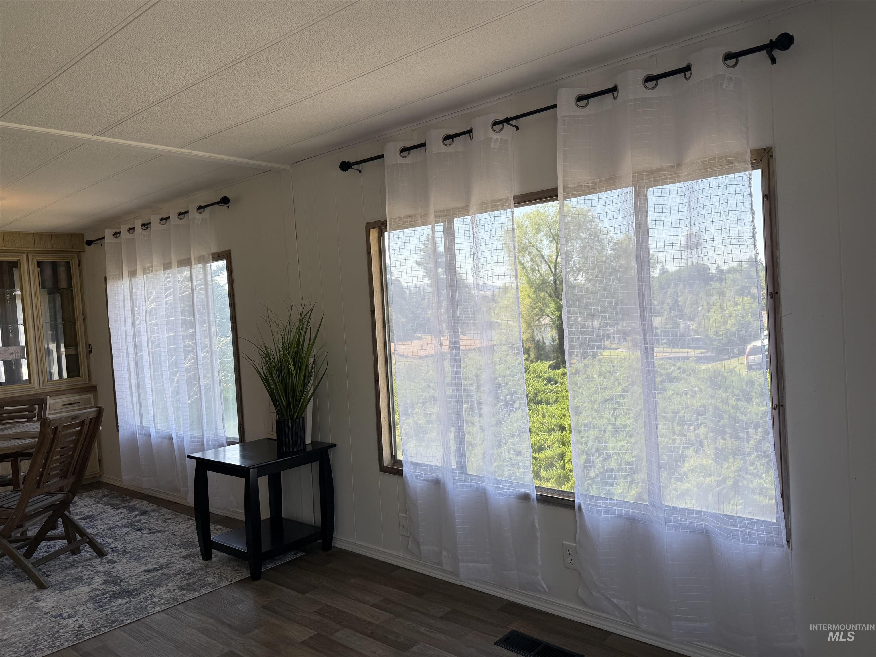 605 N Almon St., Moscow, Idaho 83843, 3 Bedrooms, 2 Bathrooms, Residential For Sale, Price $85,000,MLS 98955281