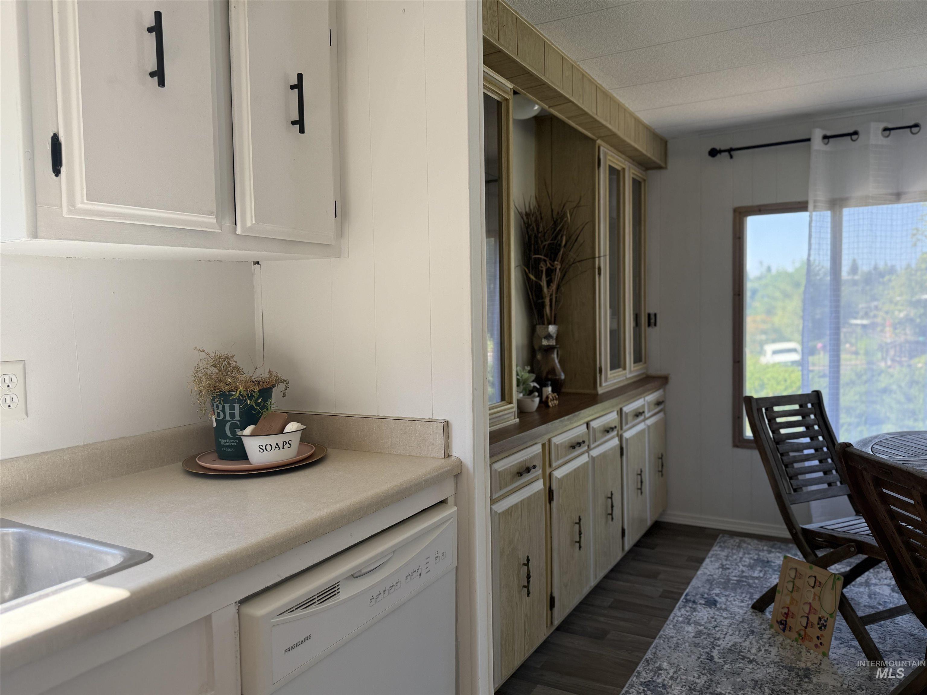 605 N Almon St., Moscow, Idaho 83843, 3 Bedrooms, 2 Bathrooms, Residential For Sale, Price $85,000,MLS 98955281