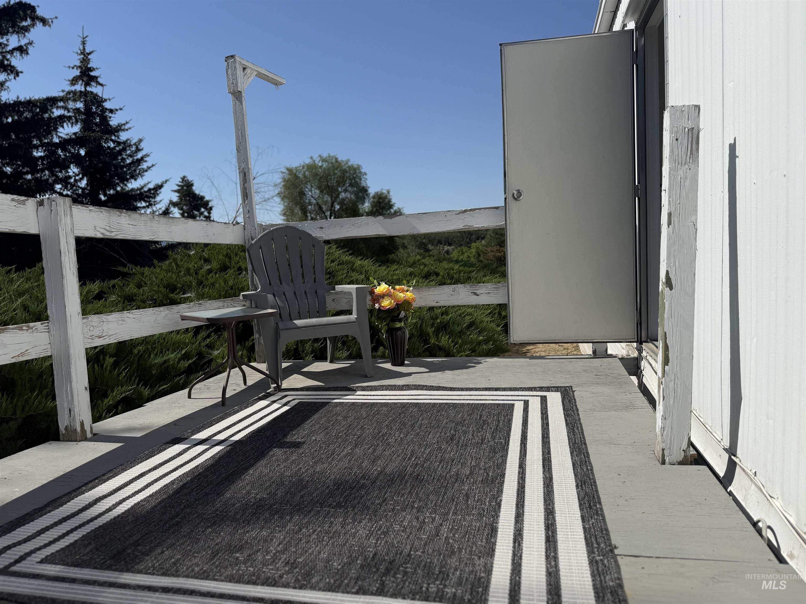 605 N Almon St., Moscow, Idaho 83843, 3 Bedrooms, 2 Bathrooms, Residential For Sale, Price $85,000,MLS 98955281