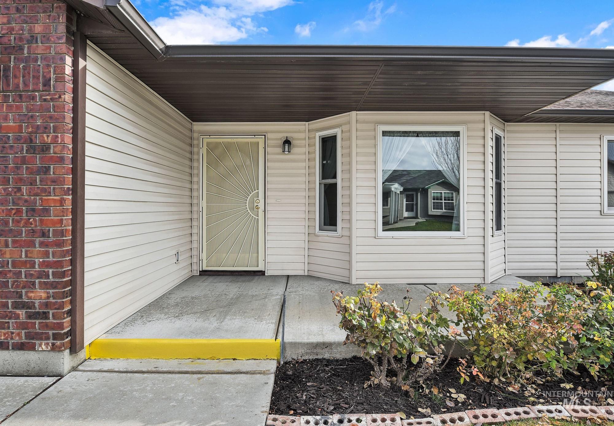 432 N David Frost St, Nampa, Idaho 83651, 3 Bedrooms, 2 Bathrooms, Residential For Sale, Price $299,000,MLS 98955307