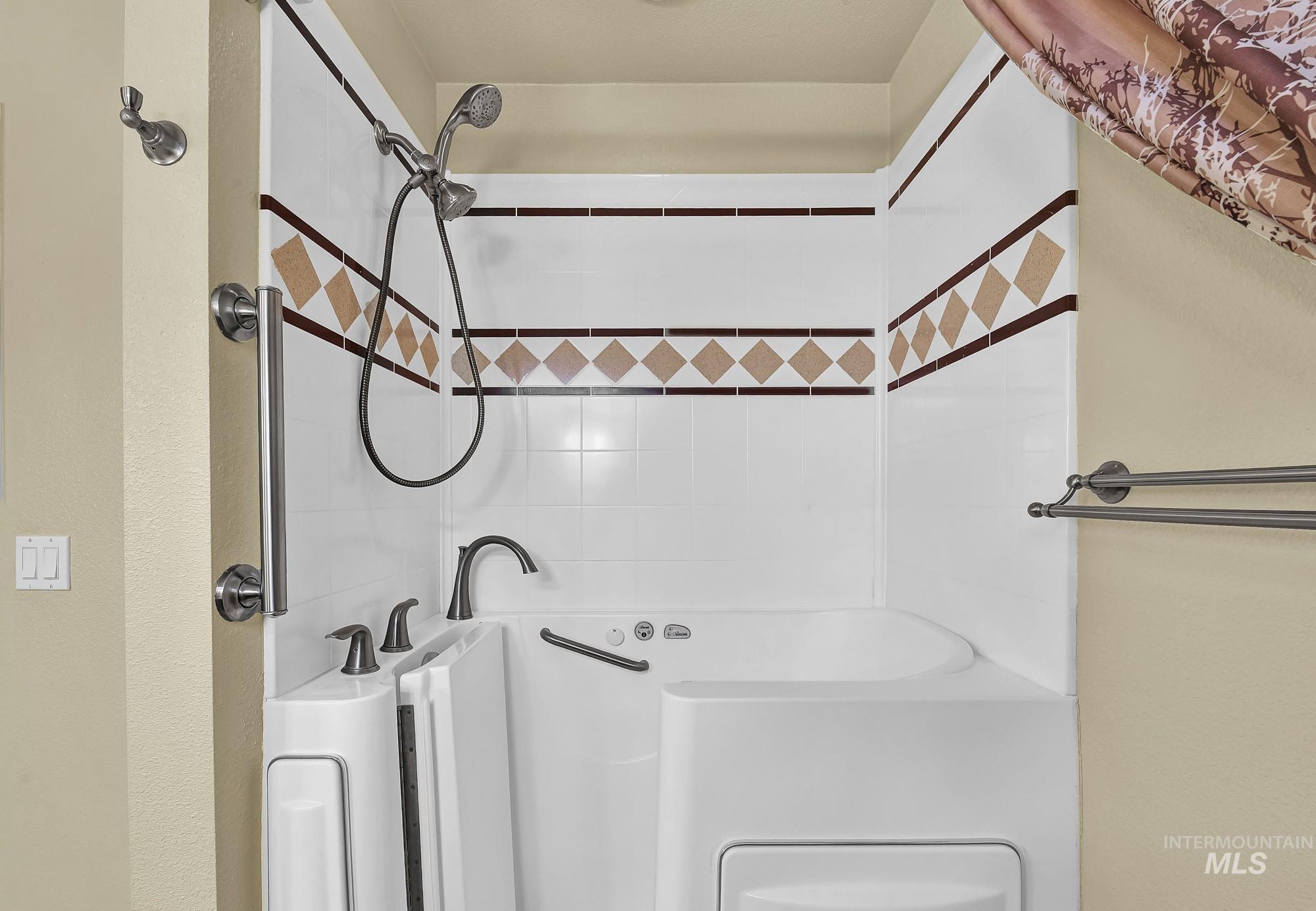 432 N David Frost St, Nampa, Idaho 83651, 3 Bedrooms, 2 Bathrooms, Residential For Sale, Price $299,000,MLS 98955307