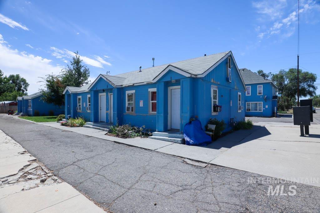 124 NW 4th Ave., Ontario, Oregon 97914-0000, Residential Income For Sale, Price $1,250,000,MLS 98955382