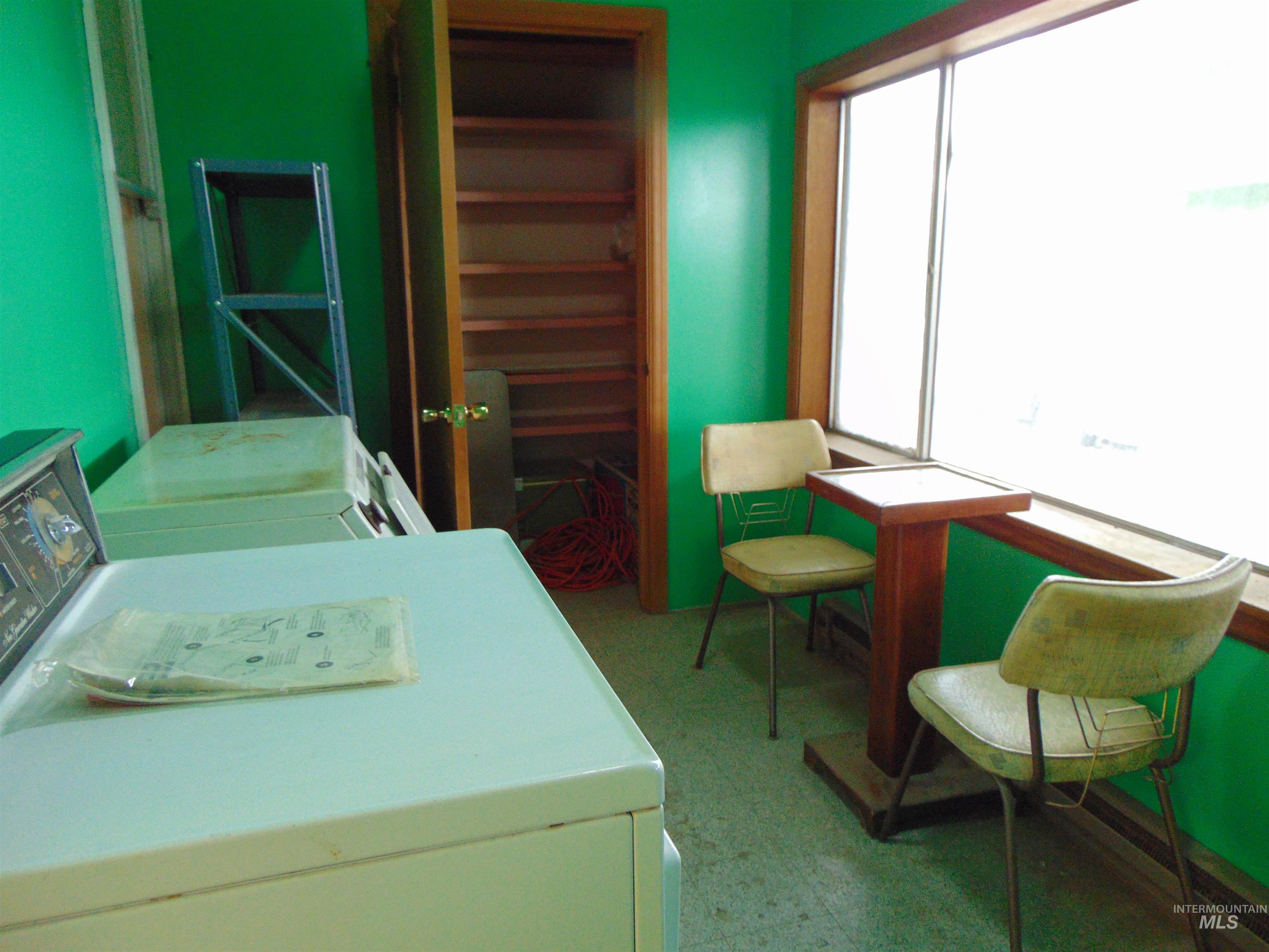 233 Glenn Street, Vale, Oregon 97918, 2 Bedrooms, 1 Bathroom, Residential For Sale, Price $160,000,MLS 98955417