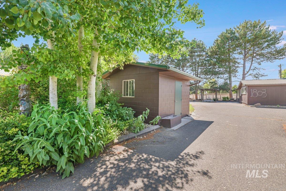 1801 Y Street, Heyburn, Idaho 83336, 9 Bedrooms, 7 Bathrooms, Residential For Sale, Price $1,399,000,MLS 98955433