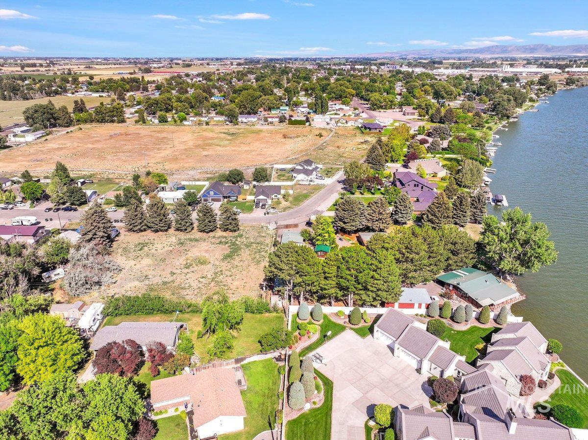 1801 Y Street, Heyburn, Idaho 83336, 9 Bedrooms, 7 Bathrooms, Residential For Sale, Price $1,399,000,MLS 98955433