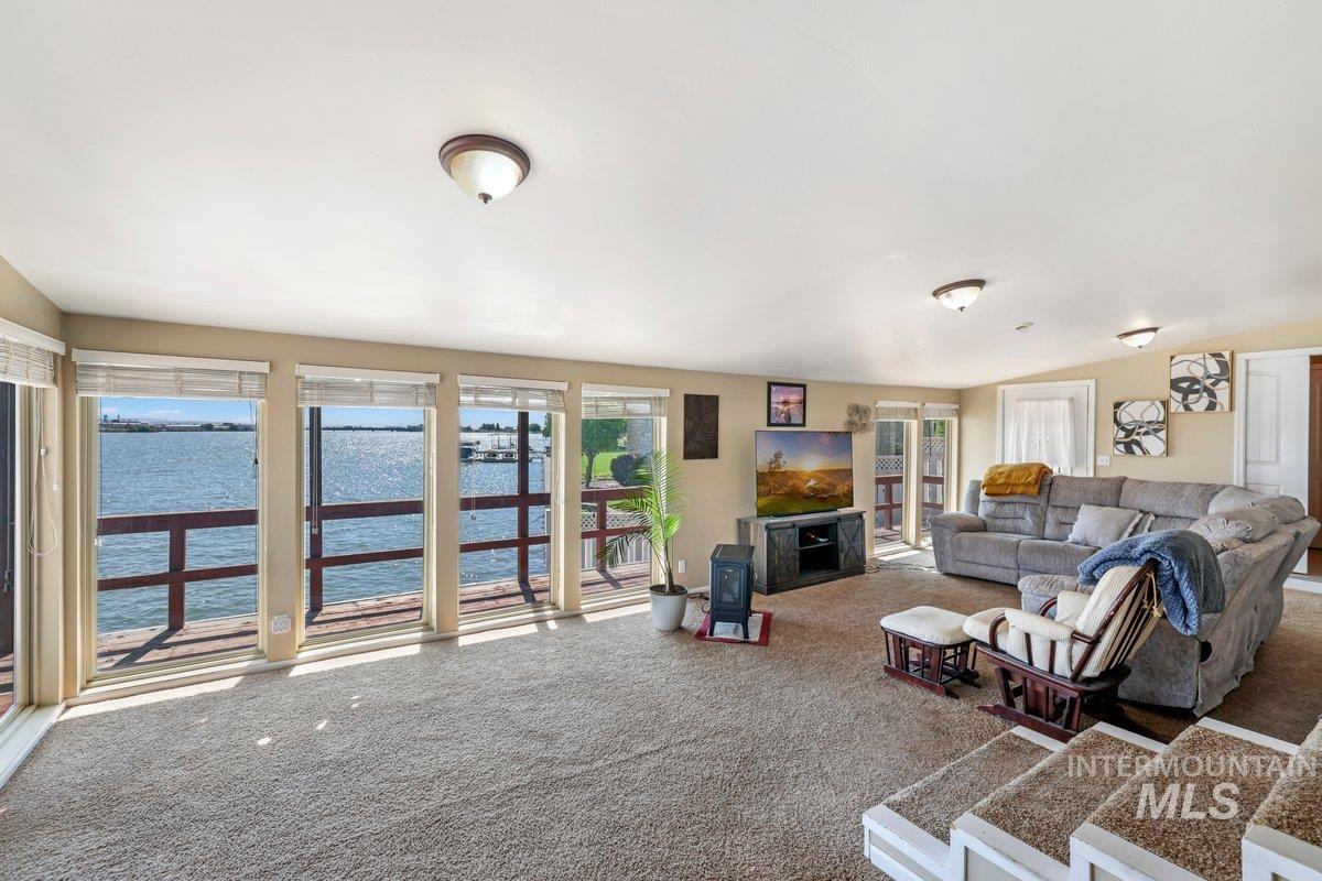 1801 Y Street, Heyburn, Idaho 83336, 9 Bedrooms, 7 Bathrooms, Residential For Sale, Price $1,399,000,MLS 98955433