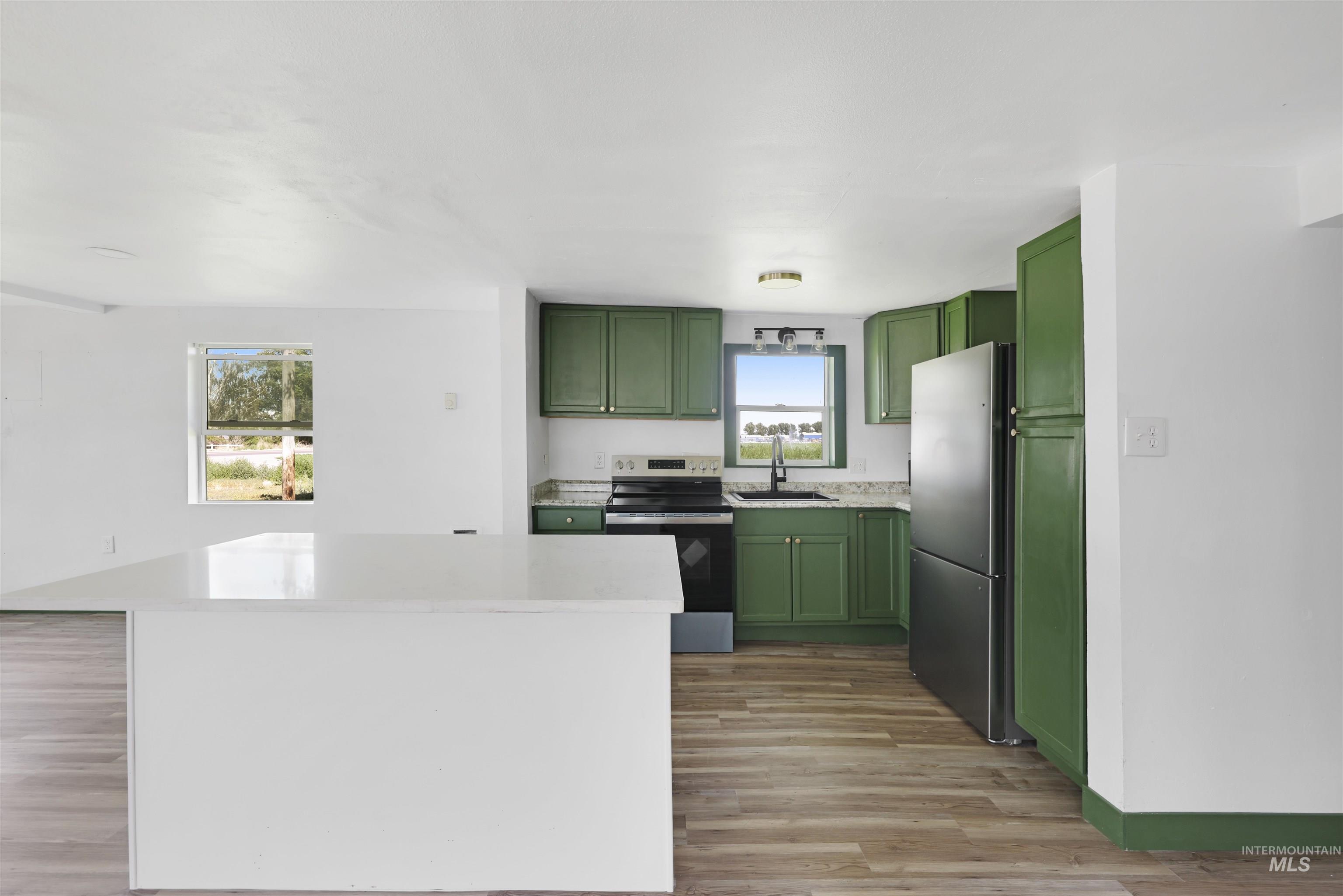 102 S 400 w, Rupert, Idaho 83350, 3 Bedrooms, 1 Bathroom, Residential For Sale, Price $255,000,MLS 98955444