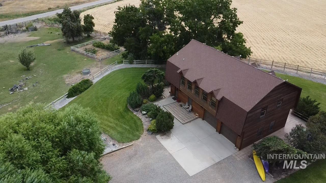 3696 N 4425 E, Murtaugh, Idaho 83344, 3 Bedrooms, 3 Bathrooms, Residential For Sale, Price $634,995,MLS 98955456