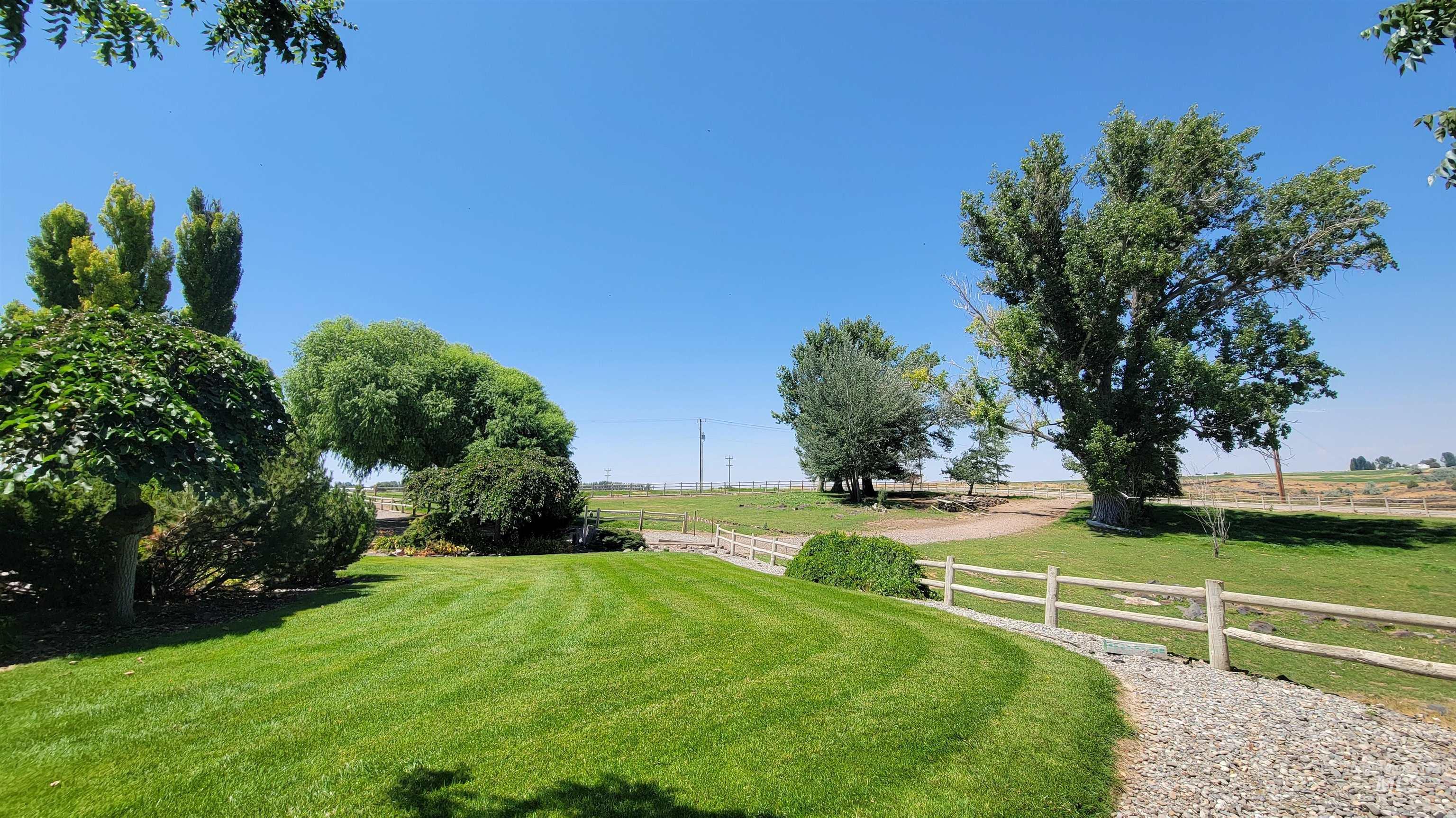 3696 N 4425 E, Murtaugh, Idaho 83344, 3 Bedrooms, 3 Bathrooms, Residential For Sale, Price $634,995,MLS 98955456