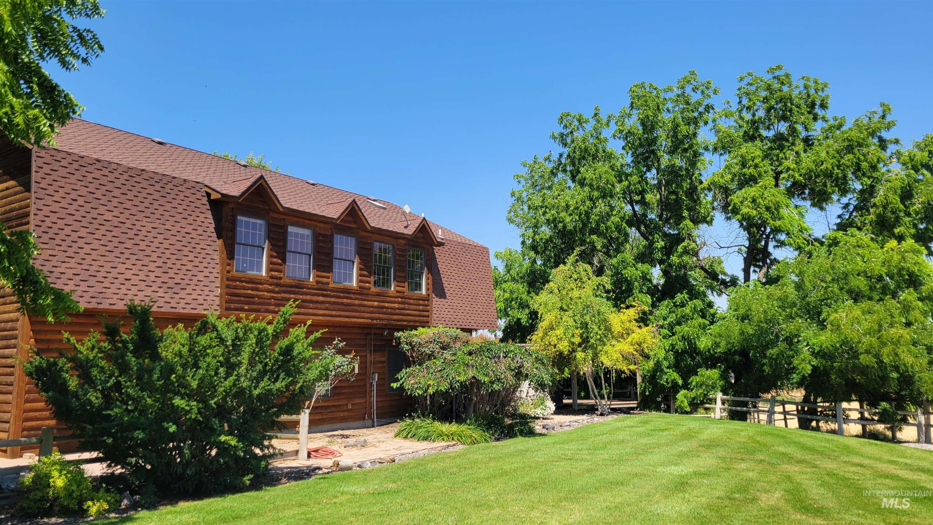 3696 N 4425 E, Murtaugh, Idaho 83344, 3 Bedrooms, 3 Bathrooms, Residential For Sale, Price $634,995,MLS 98955456
