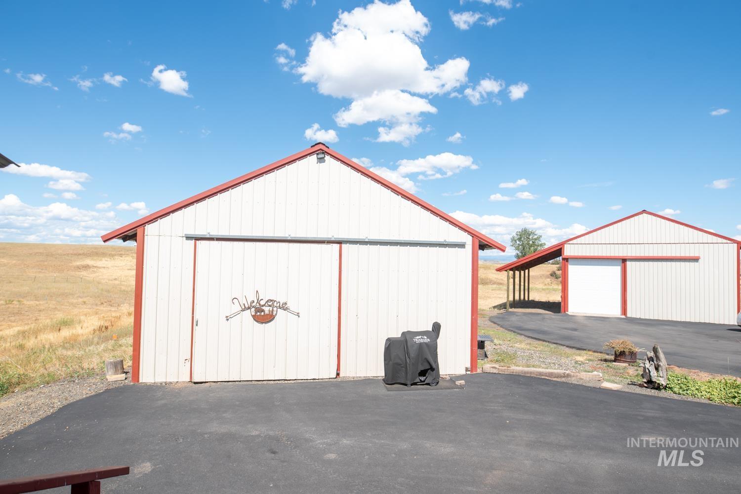 2240 Waite Rd., Midvale, Idaho 83645, 3 Bedrooms, 2 Bathrooms, Residential For Sale, Price $395,000,MLS 98955527