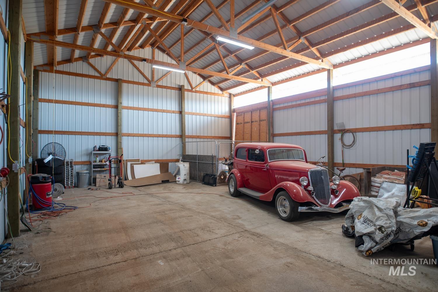 2240 Waite Rd., Midvale, Idaho 83645, 3 Bedrooms, 2 Bathrooms, Residential For Sale, Price $395,000,MLS 98955527