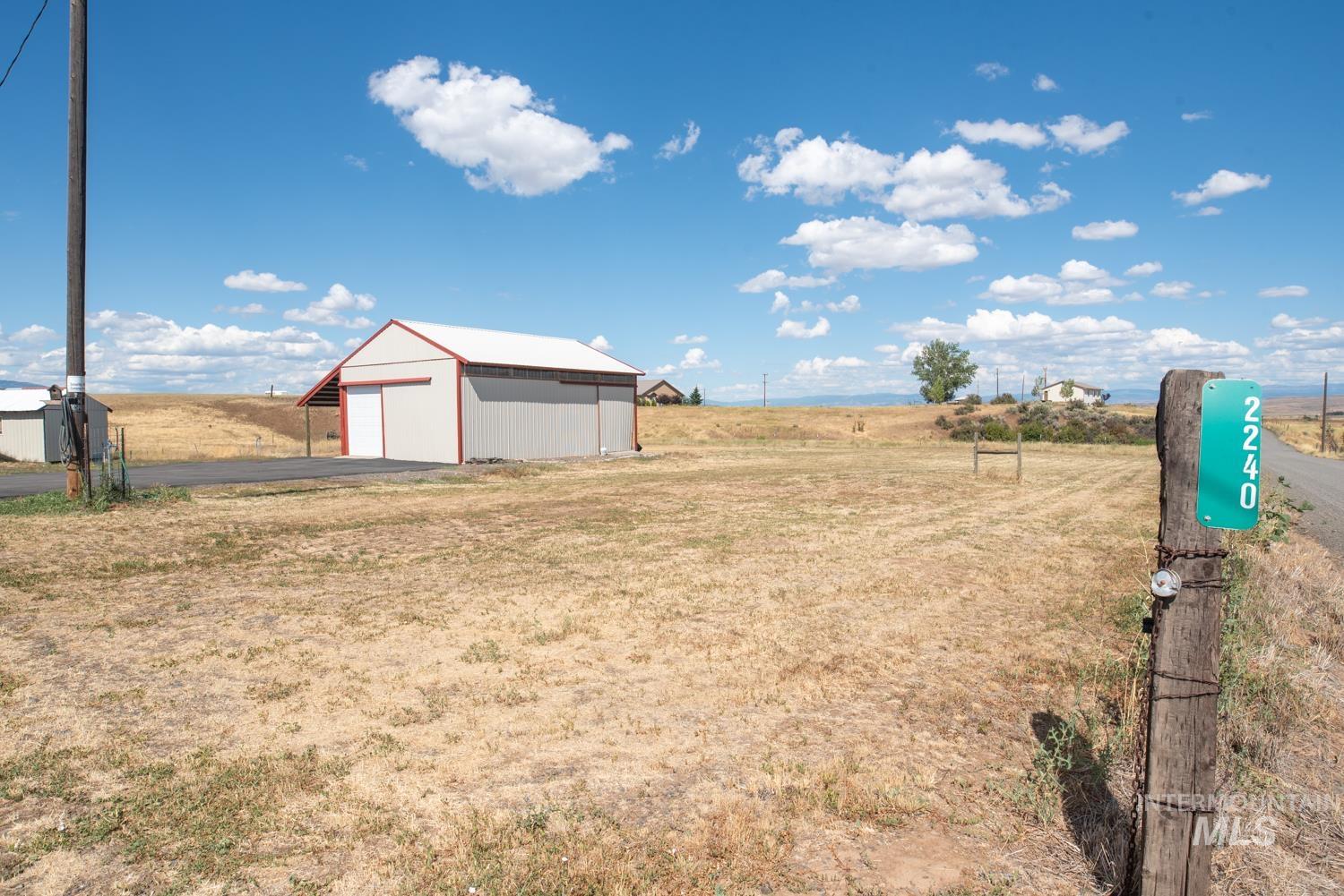 2240 Waite Rd., Midvale, Idaho 83645, 3 Bedrooms, 2 Bathrooms, Residential For Sale, Price $395,000,MLS 98955527