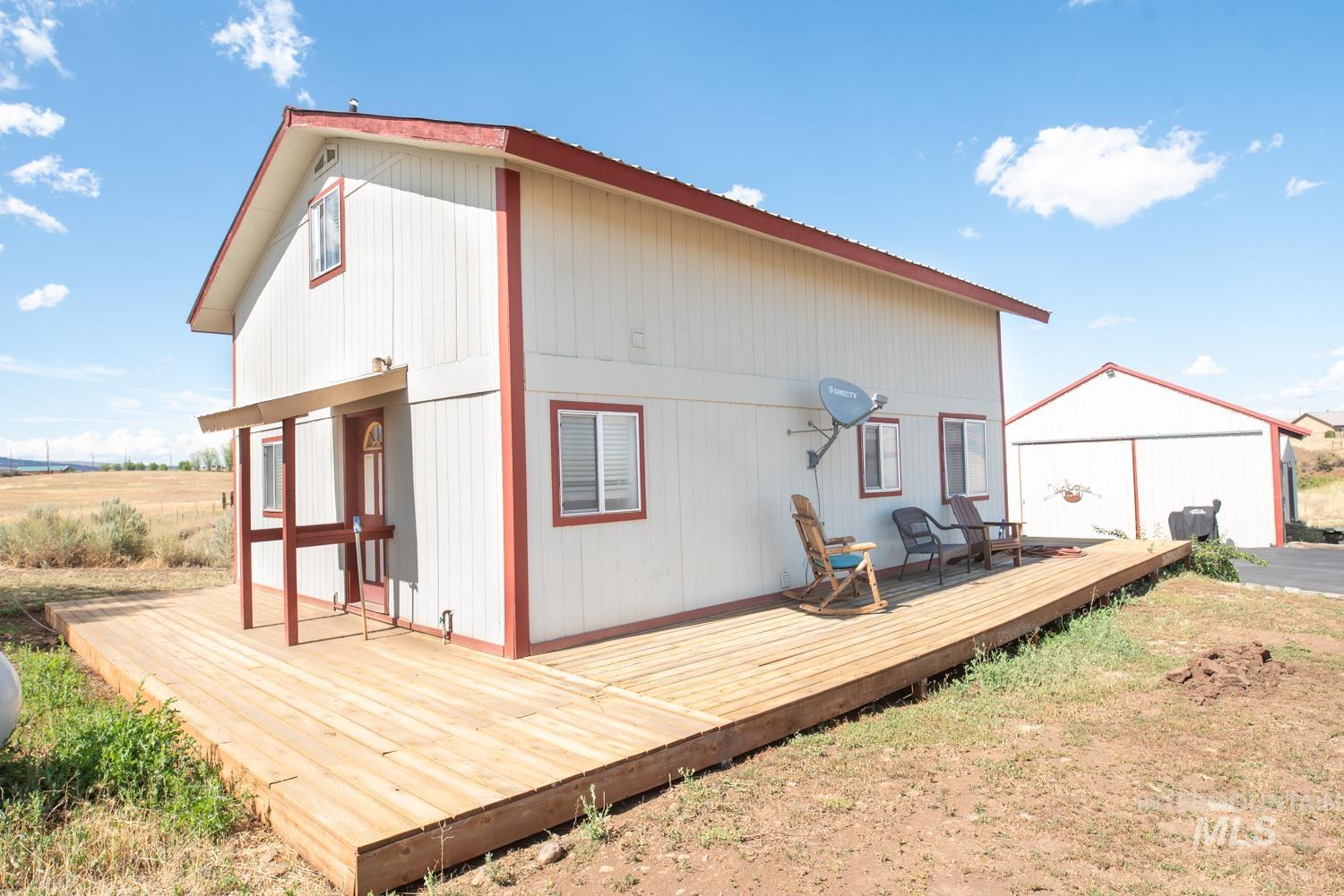 2240 Waite Rd., Midvale, Idaho 83645, 3 Bedrooms, 2 Bathrooms, Residential For Sale, Price $395,000,MLS 98955527