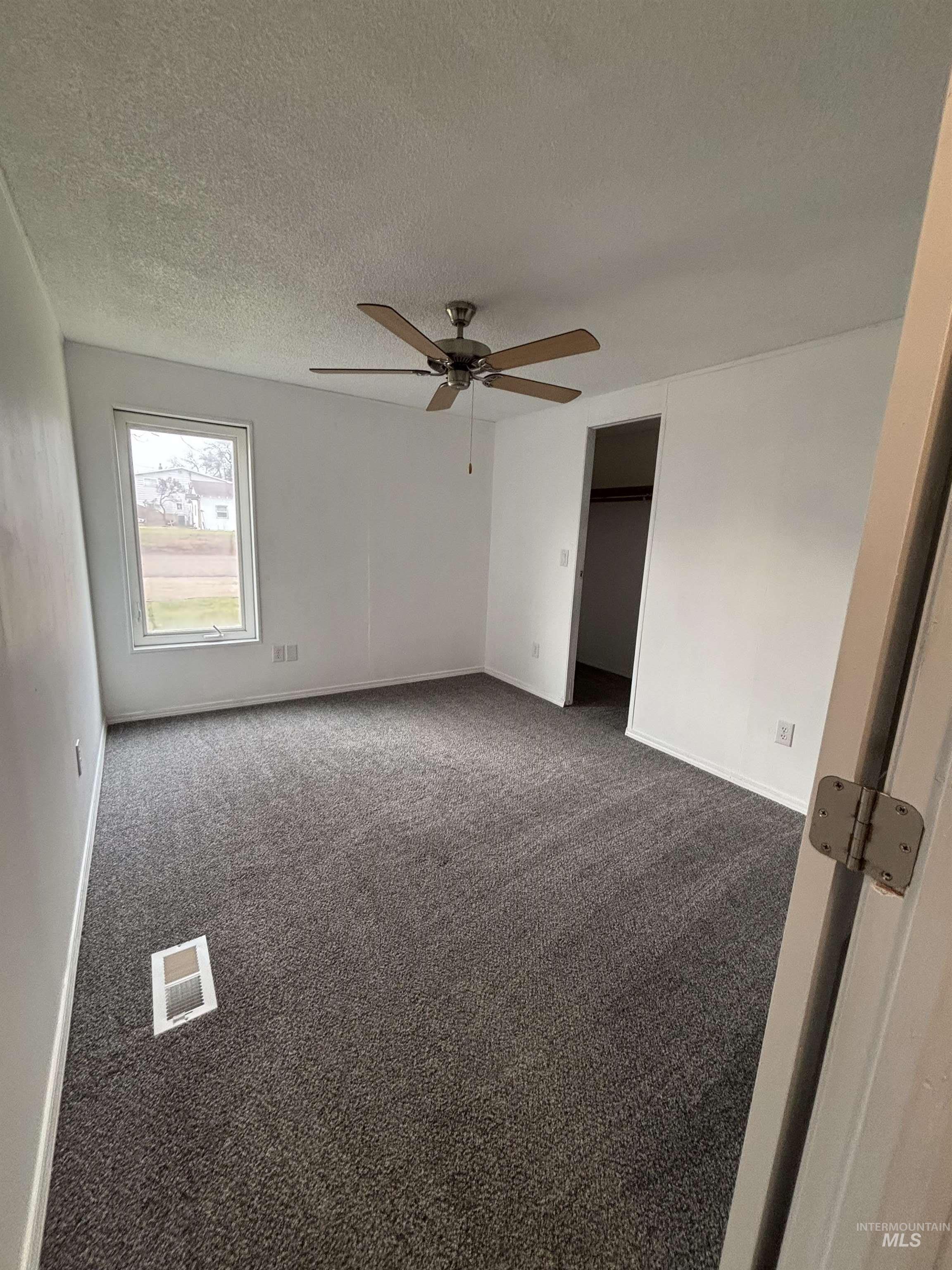 912 4th Ave N, Nampa, Idaho 83687, 9 Bedrooms, 6 Bathrooms, Residential For Sale, Price $825,000,MLS 98955531