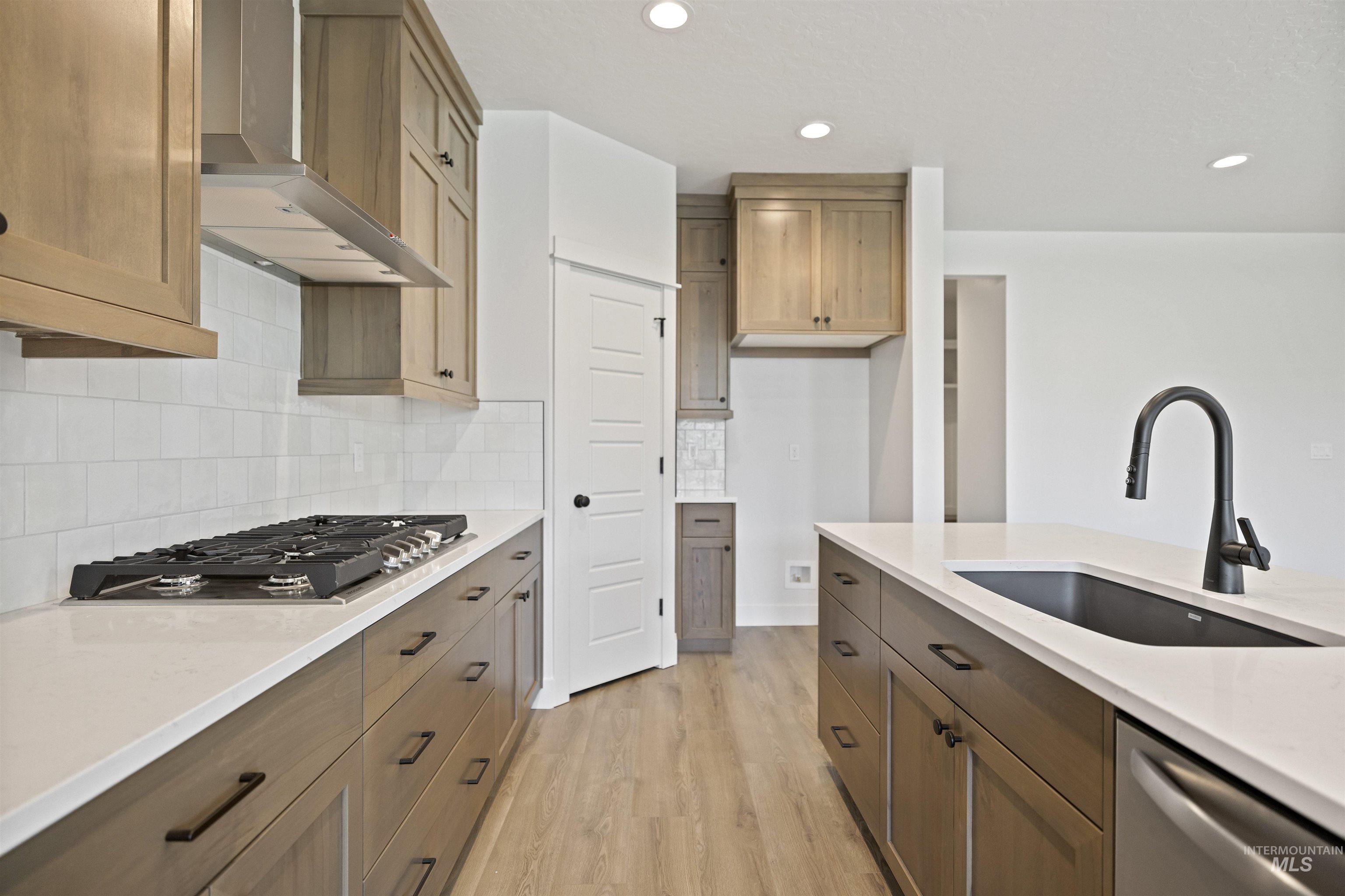 3515 S El Rio, Boise, Idaho 83709, 3 Bedrooms, 2.5 Bathrooms, Residential For Sale, Price $629,900,MLS 98955544