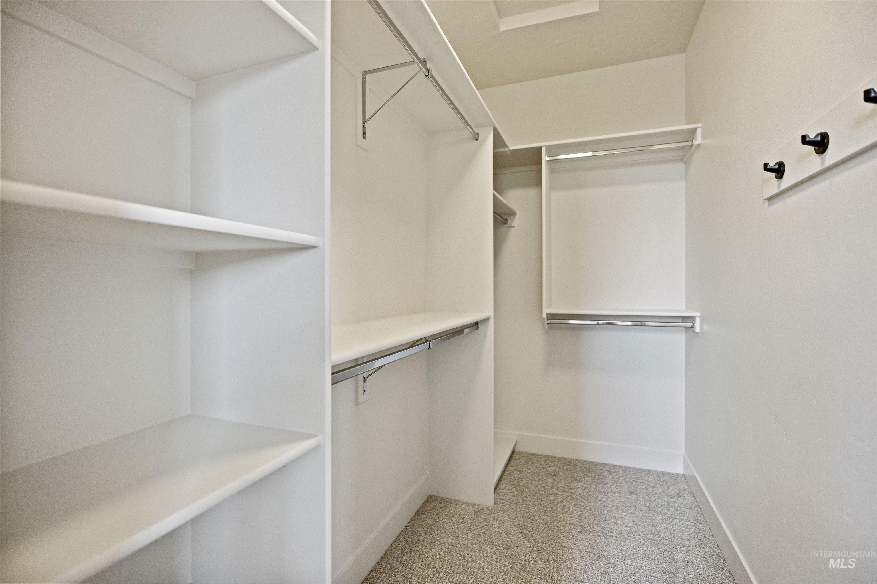 3515 S El Rio, Boise, Idaho 83709, 3 Bedrooms, 2.5 Bathrooms, Residential For Sale, Price $629,900,MLS 98955544