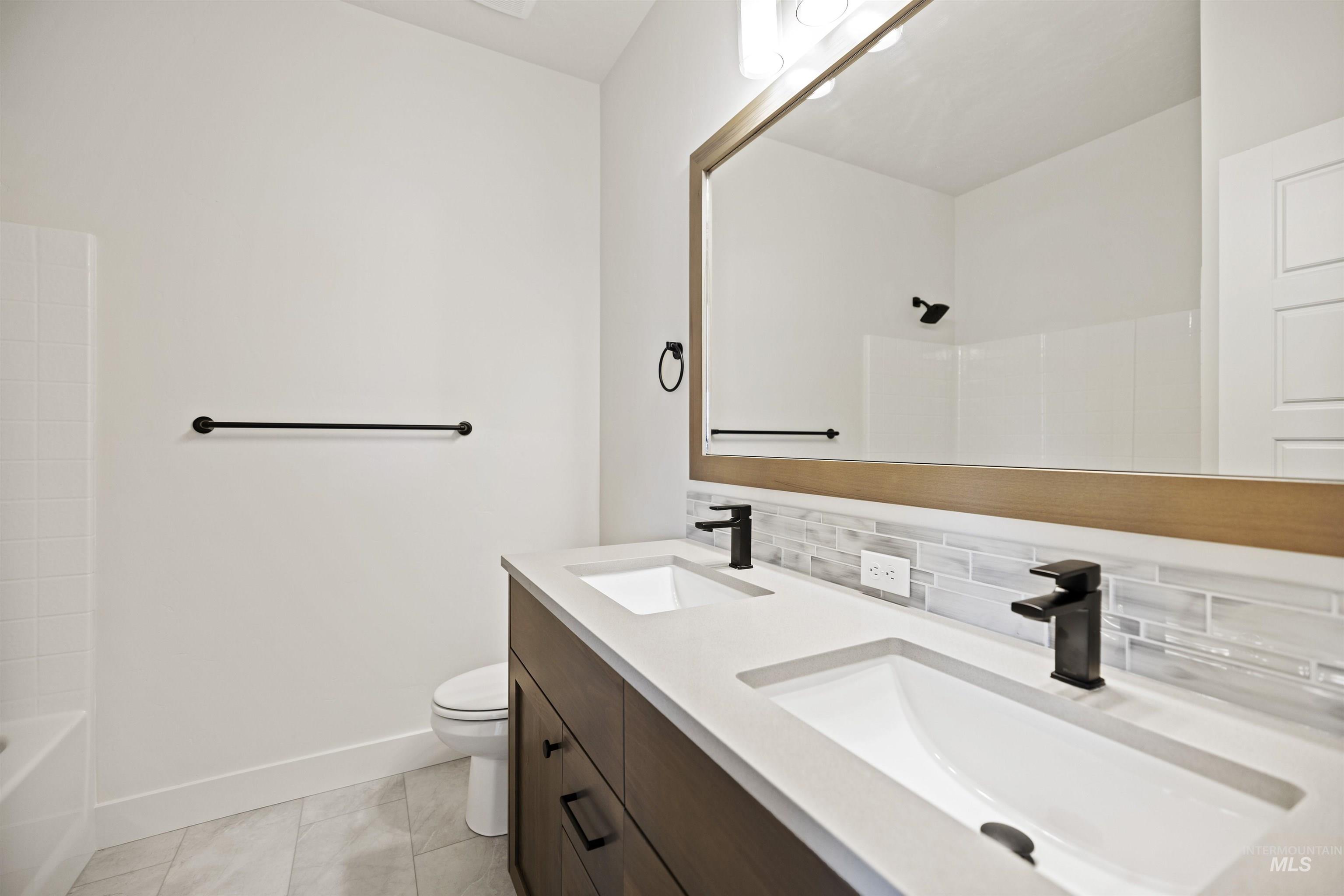 3515 S El Rio, Boise, Idaho 83709, 3 Bedrooms, 2.5 Bathrooms, Residential For Sale, Price $629,900,MLS 98955544