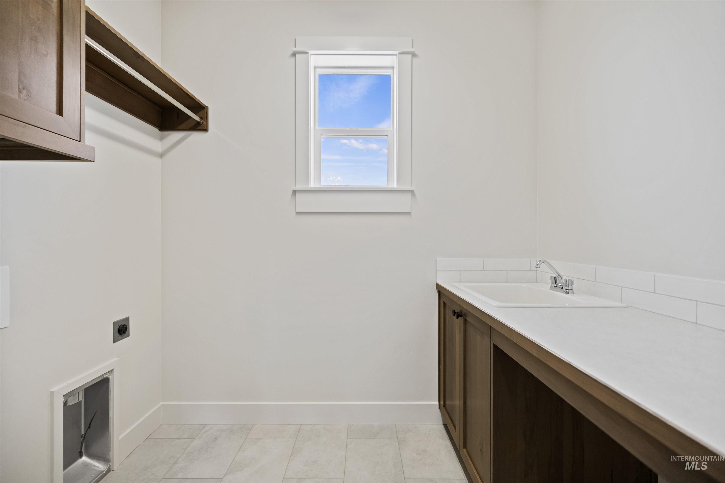 3515 S El Rio, Boise, Idaho 83709, 3 Bedrooms, 2.5 Bathrooms, Residential For Sale, Price $629,900,MLS 98955544