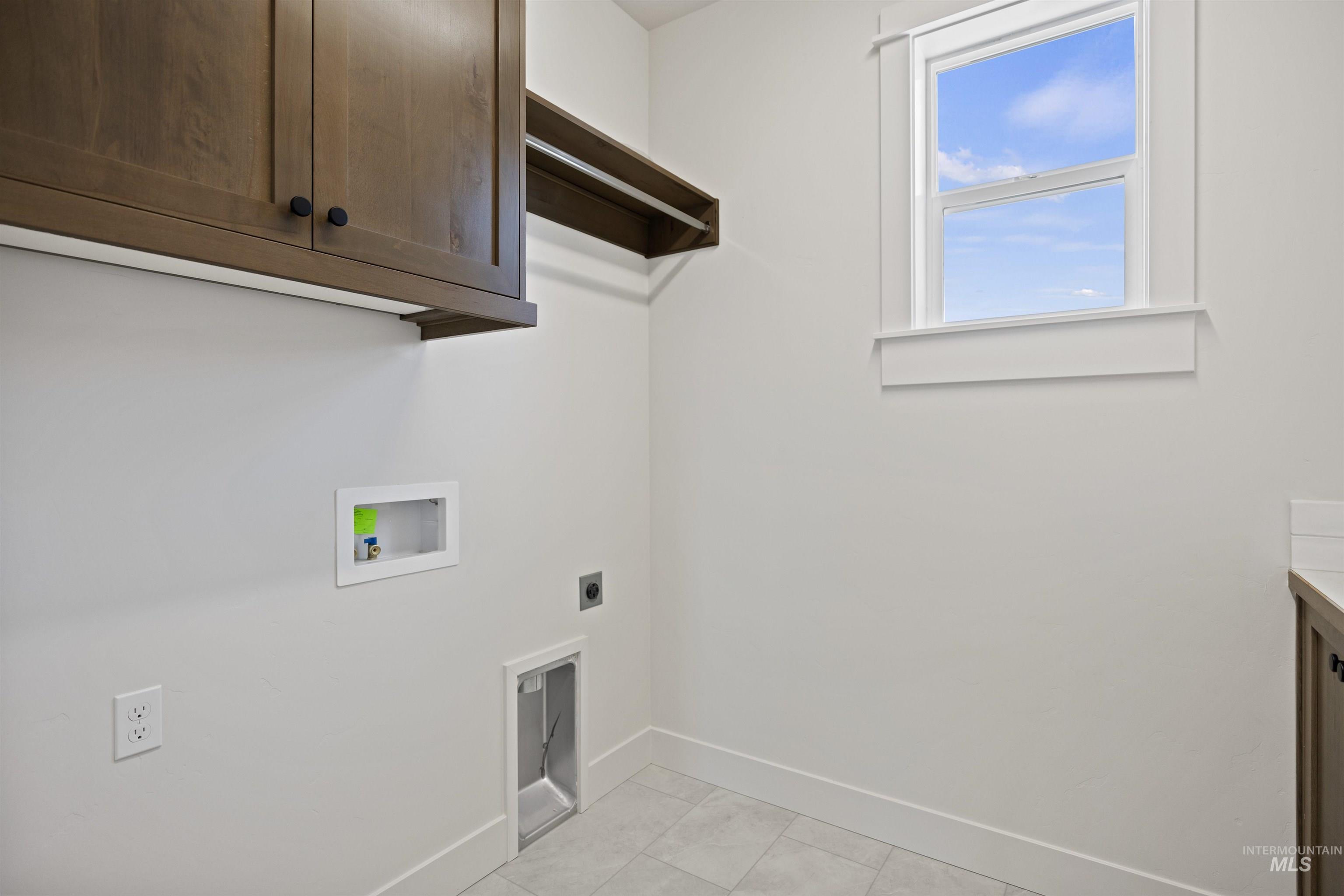 3515 S El Rio, Boise, Idaho 83709, 3 Bedrooms, 2.5 Bathrooms, Residential For Sale, Price $629,900,MLS 98955544