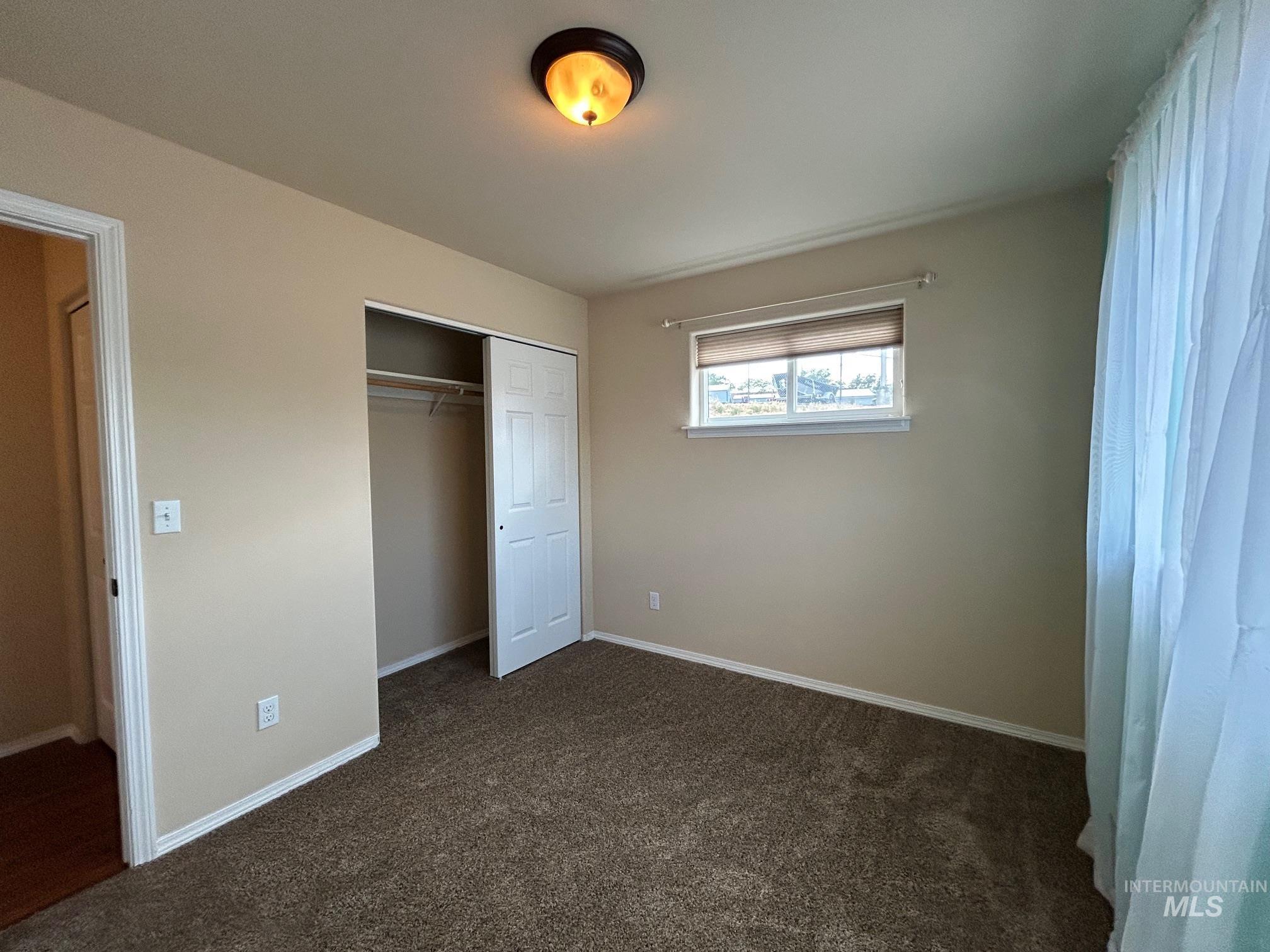 1031 16th Avenue, Clarkston, Washington 99403, 4 Bedrooms, 3 Bathrooms, Residential For Sale, Price $389,000,MLS 98955549