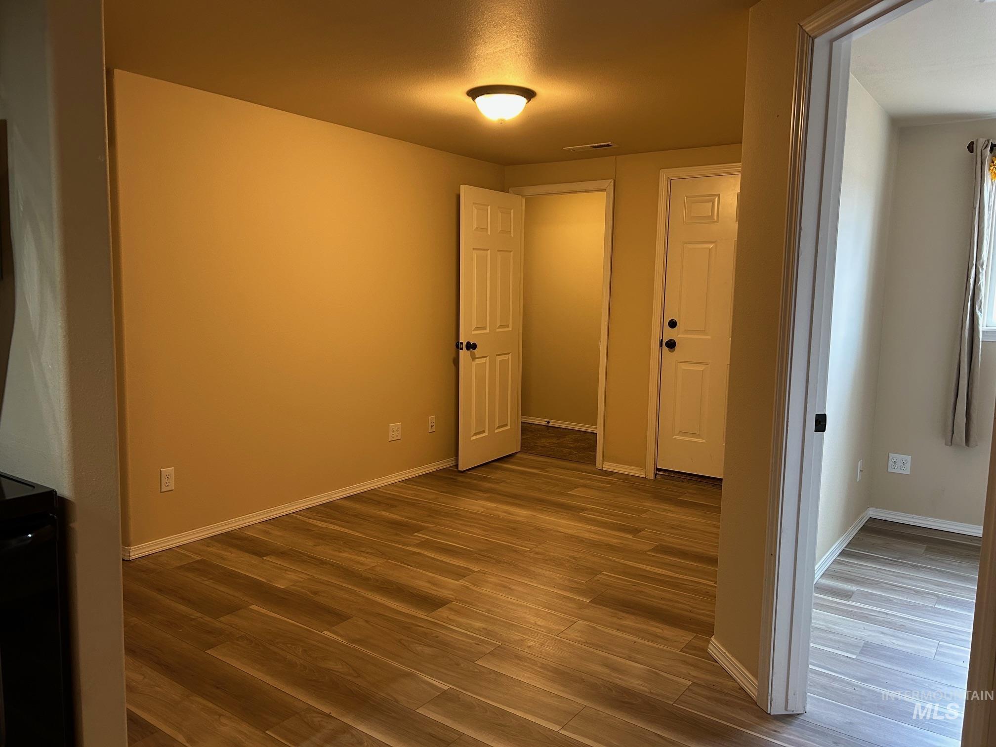 1031 16th Avenue, Clarkston, Washington 99403, 4 Bedrooms, 3 Bathrooms, Residential For Sale, Price $389,000,MLS 98955549