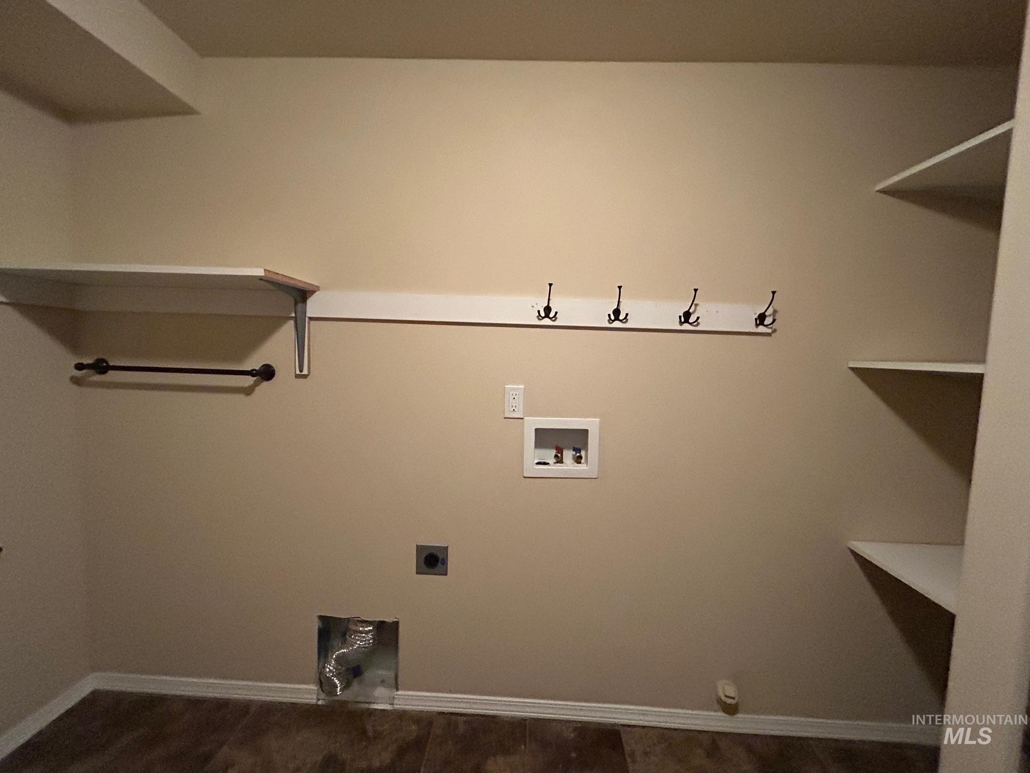 1031 16th Avenue, Clarkston, Washington 99403, 4 Bedrooms, 3 Bathrooms, Residential For Sale, Price $389,000,MLS 98955549