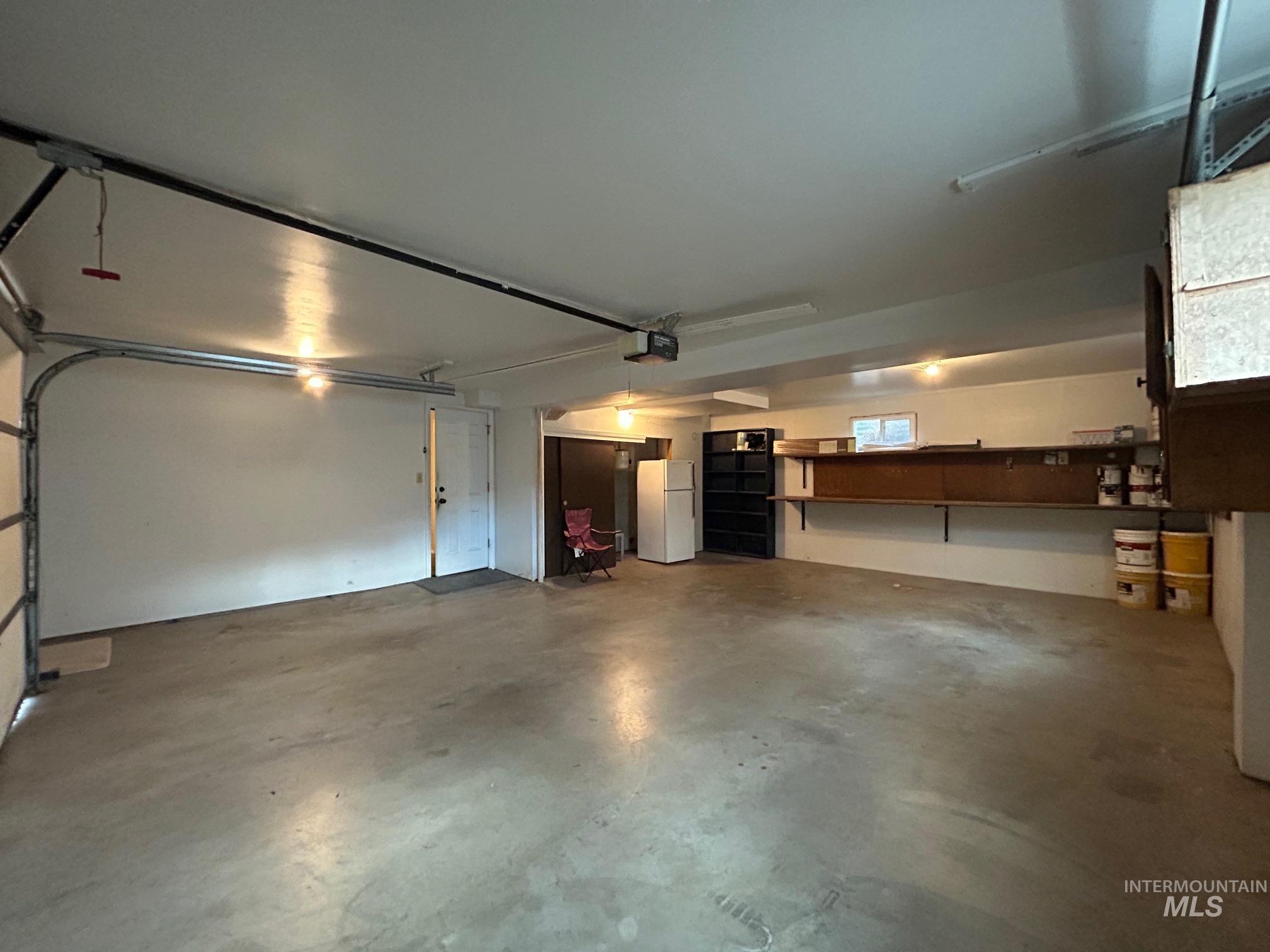 1031 16th Avenue, Clarkston, Washington 99403, 4 Bedrooms, 3 Bathrooms, Residential For Sale, Price $389,000,MLS 98955549