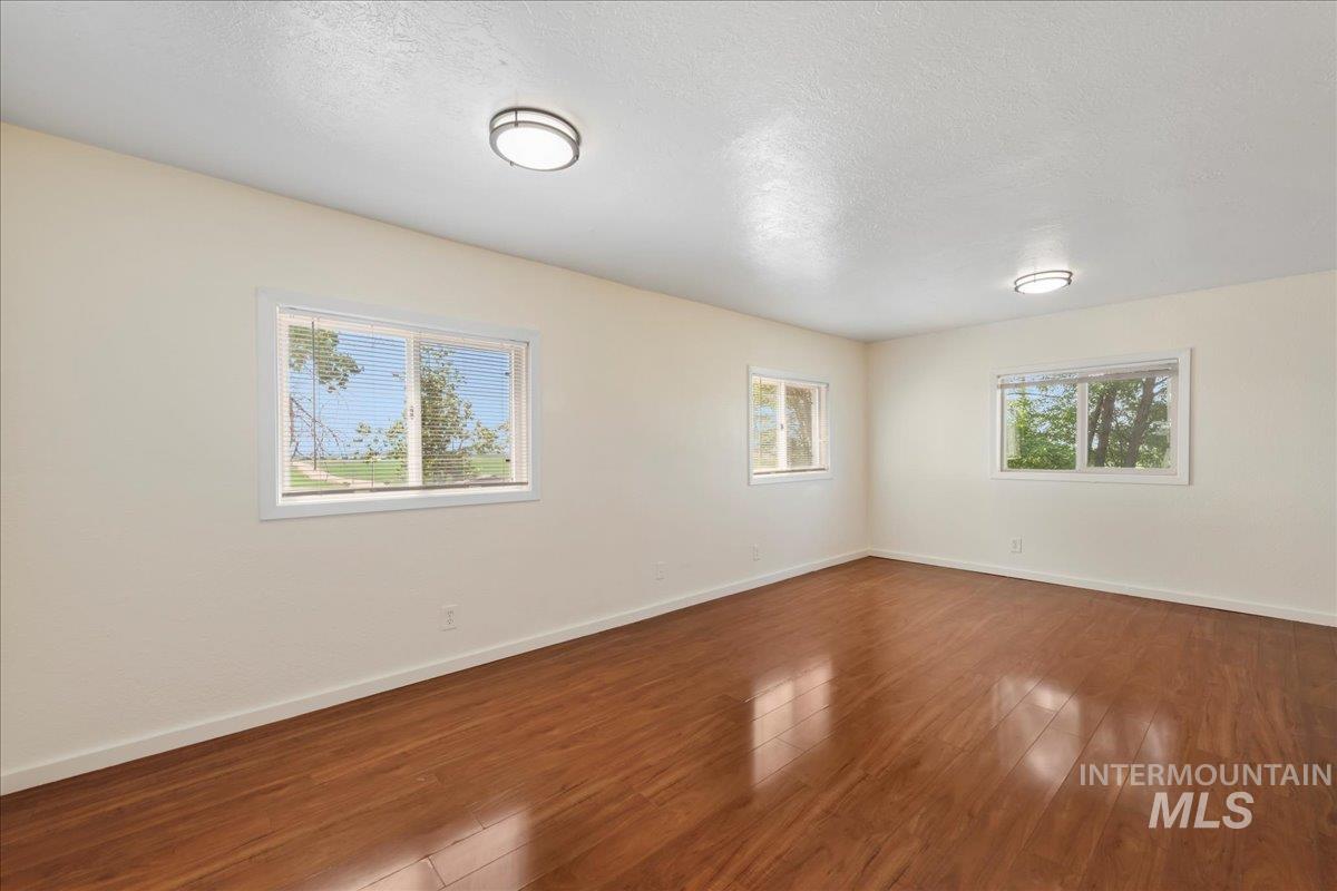 14490 & 14492 Sand Hollow Road, Caldwell, Idaho 83607, 7 Bedrooms, 5 Bathrooms, Farm & Ranch For Sale, Price $624,000, 98955562