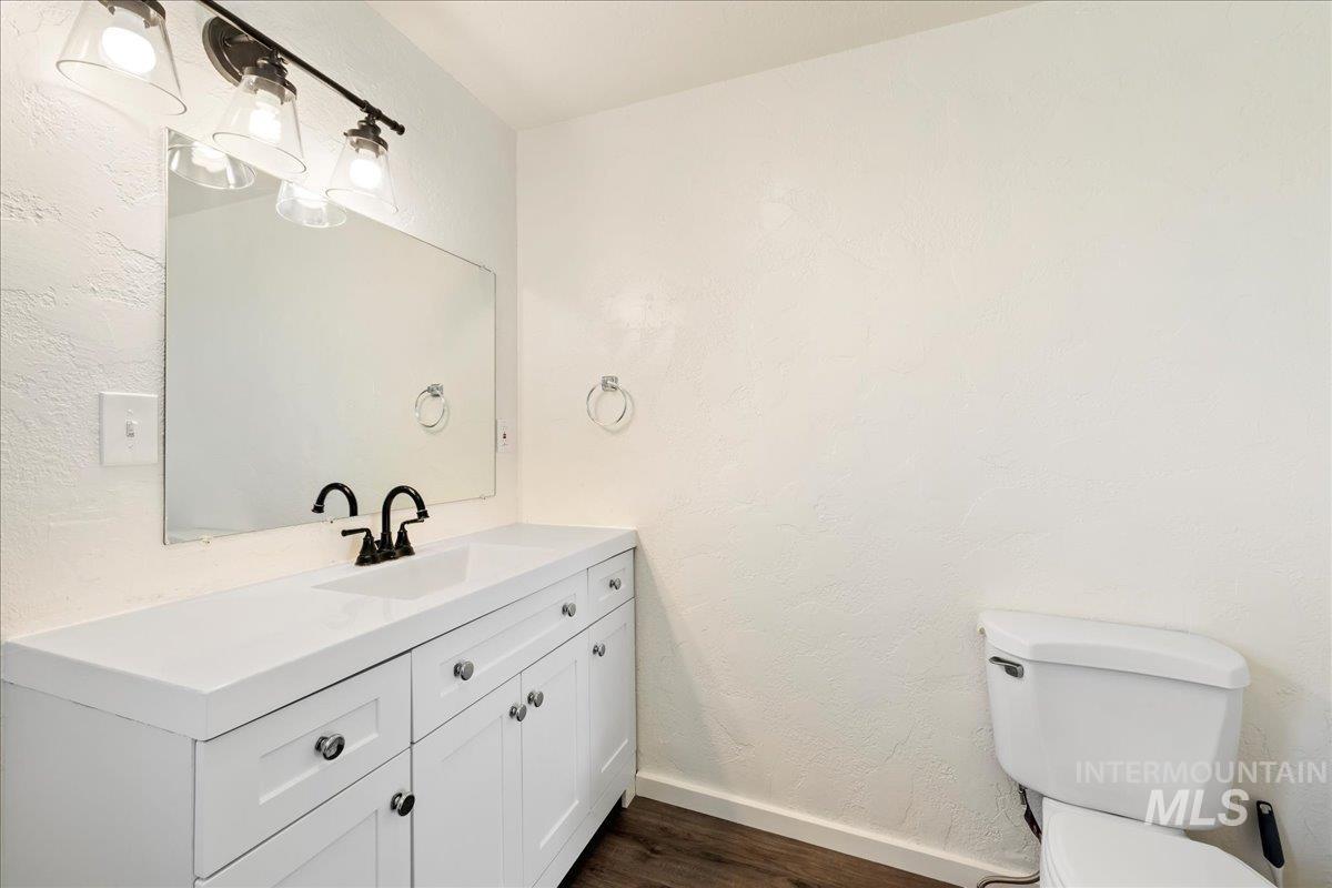 14490 & 14492 Sand Hollow Road, Caldwell, Idaho 83607, 7 Bedrooms, 5 Bathrooms, Farm & Ranch For Sale, Price $624,000, 98955562