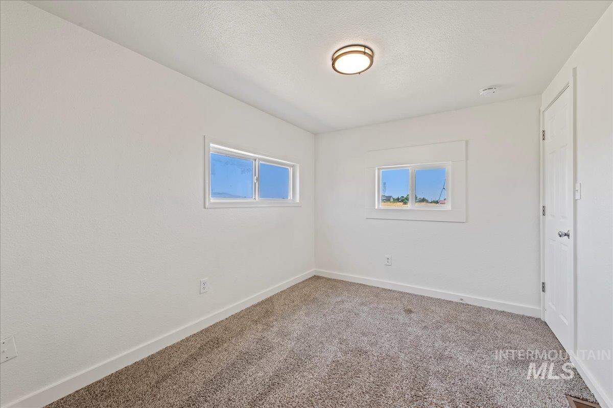 14490 & 14492 Sand Hollow Road, Caldwell, Idaho 83607, 7 Bedrooms, 5 Bathrooms, Farm & Ranch For Sale, Price $624,000, 98955562