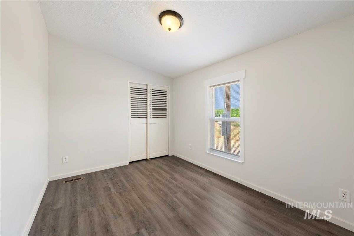 14490 & 14492 Sand Hollow Road, Caldwell, Idaho 83607, 7 Bedrooms, 5 Bathrooms, Farm & Ranch For Sale, Price $624,000, 98955562