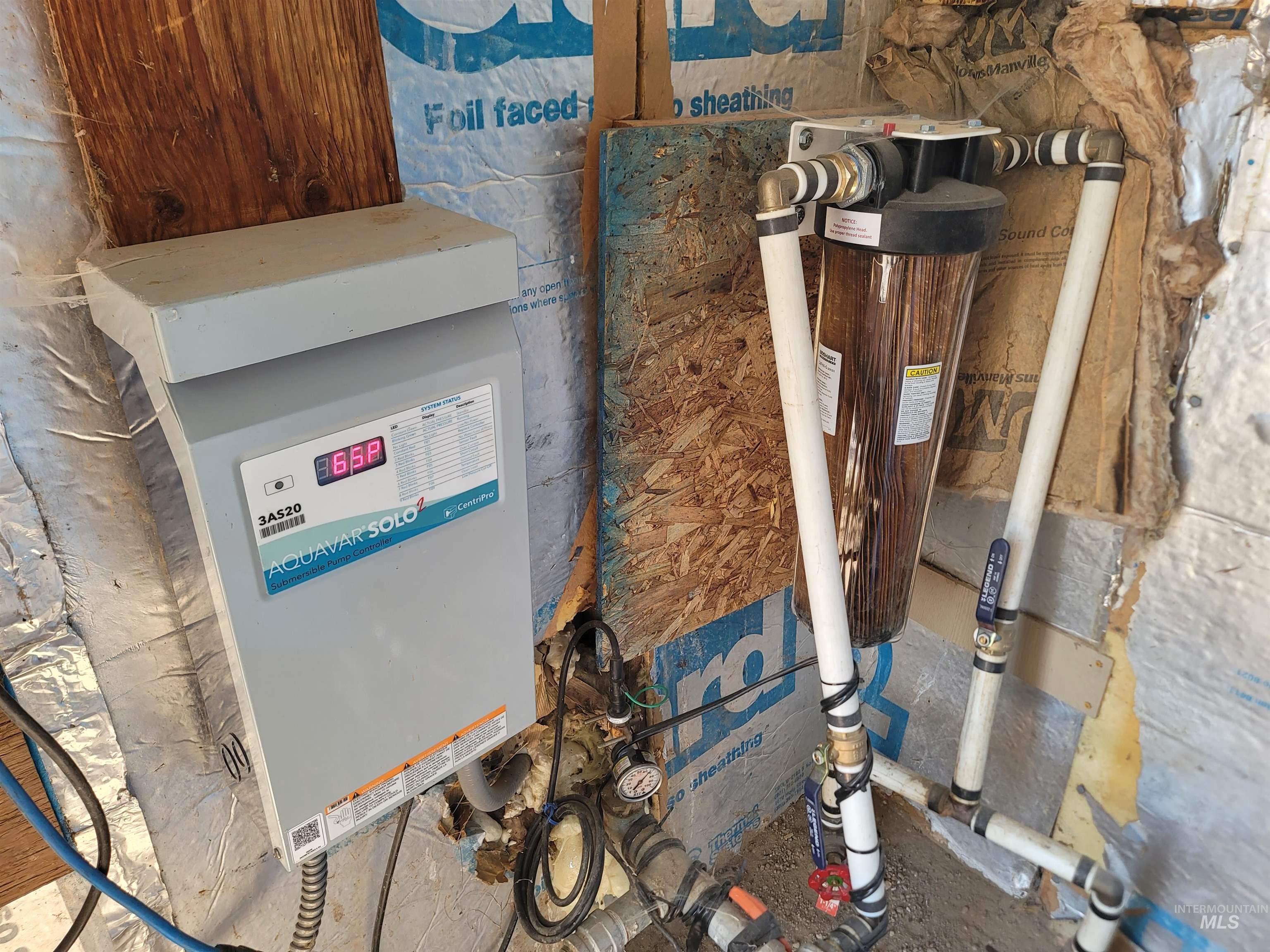 14490 & 14492 Sand Hollow Road, Caldwell, Idaho 83607, 7 Bedrooms, 5 Bathrooms, Farm & Ranch For Sale, Price $624,000, 98955562