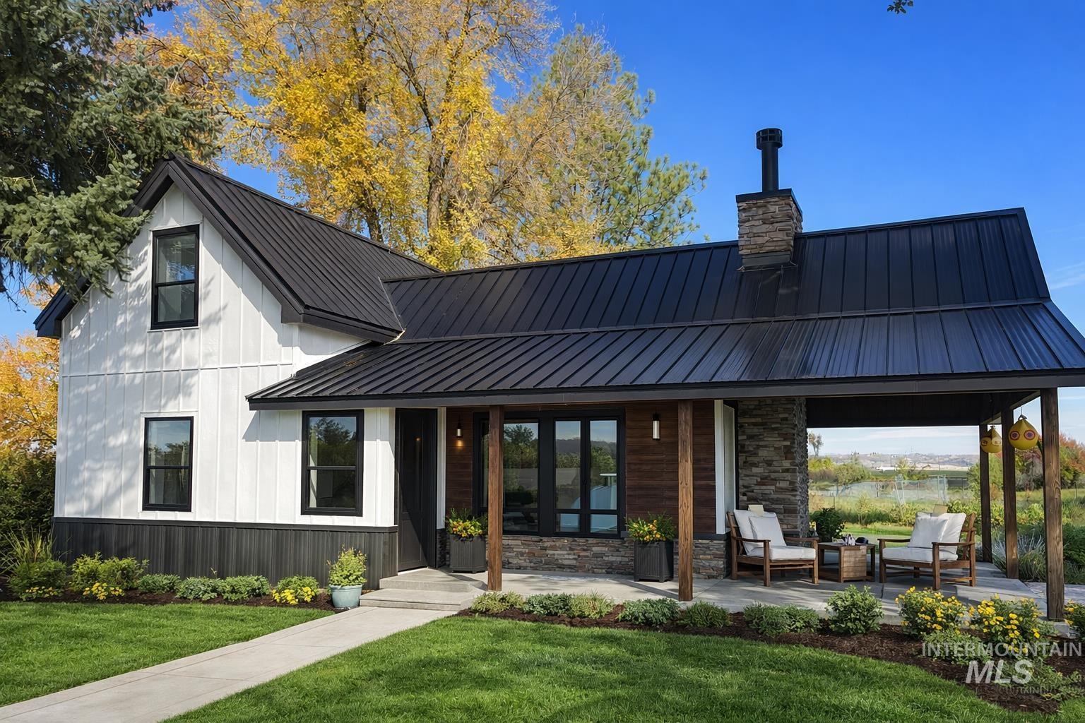 2250 Moritz Ln, Indian Valley, Idaho 83632-5019, 2 Bedrooms, 2 Bathrooms, Residential For Sale, Price $749,900, 98955591