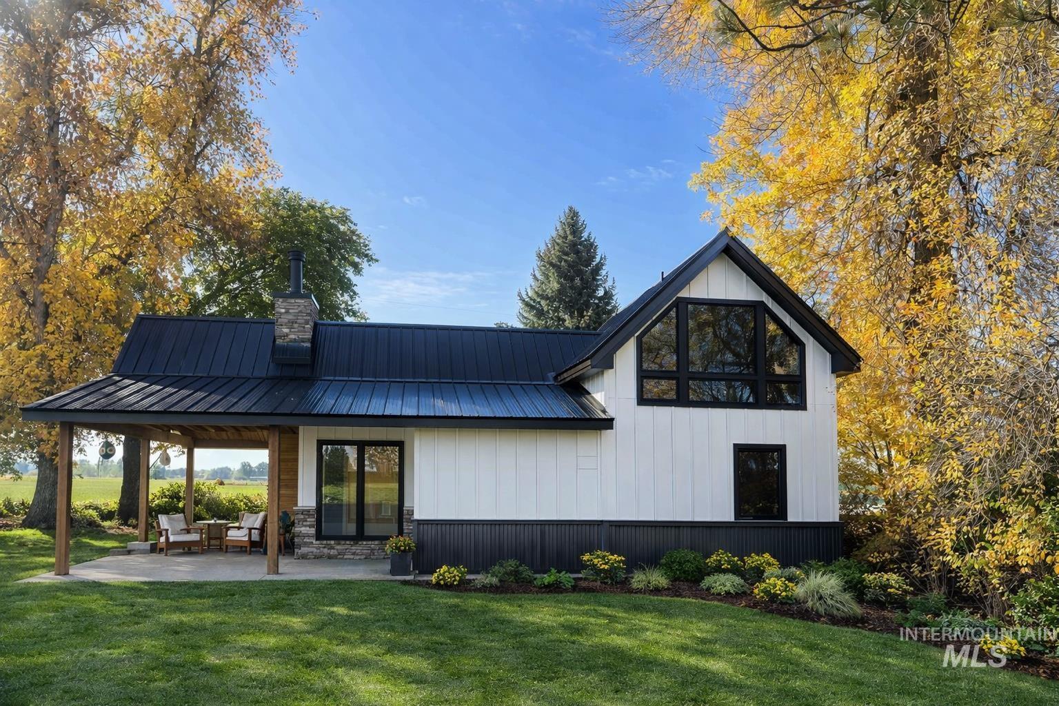 2250 Moritz Ln, Indian Valley, Idaho 83632-5019, 2 Bedrooms, 2 Bathrooms, Residential For Sale, Price $749,900, 98955591