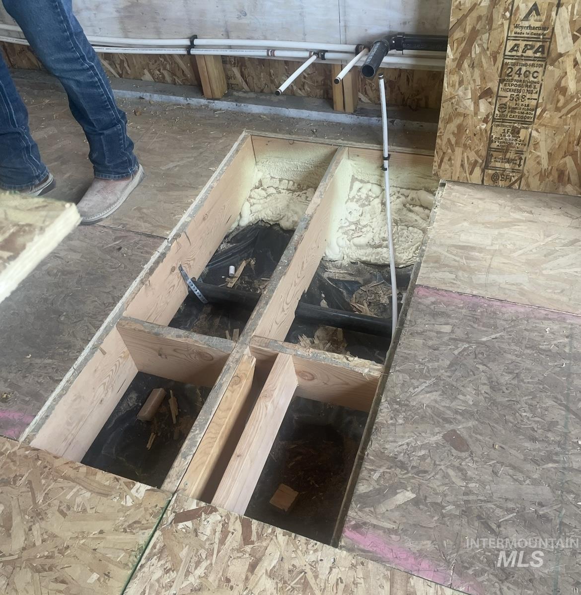 2250 Moritz Ln, Indian Valley, Idaho 83632-5019, 2 Bedrooms, 2 Bathrooms, Residential For Sale, Price $749,900, 98955591