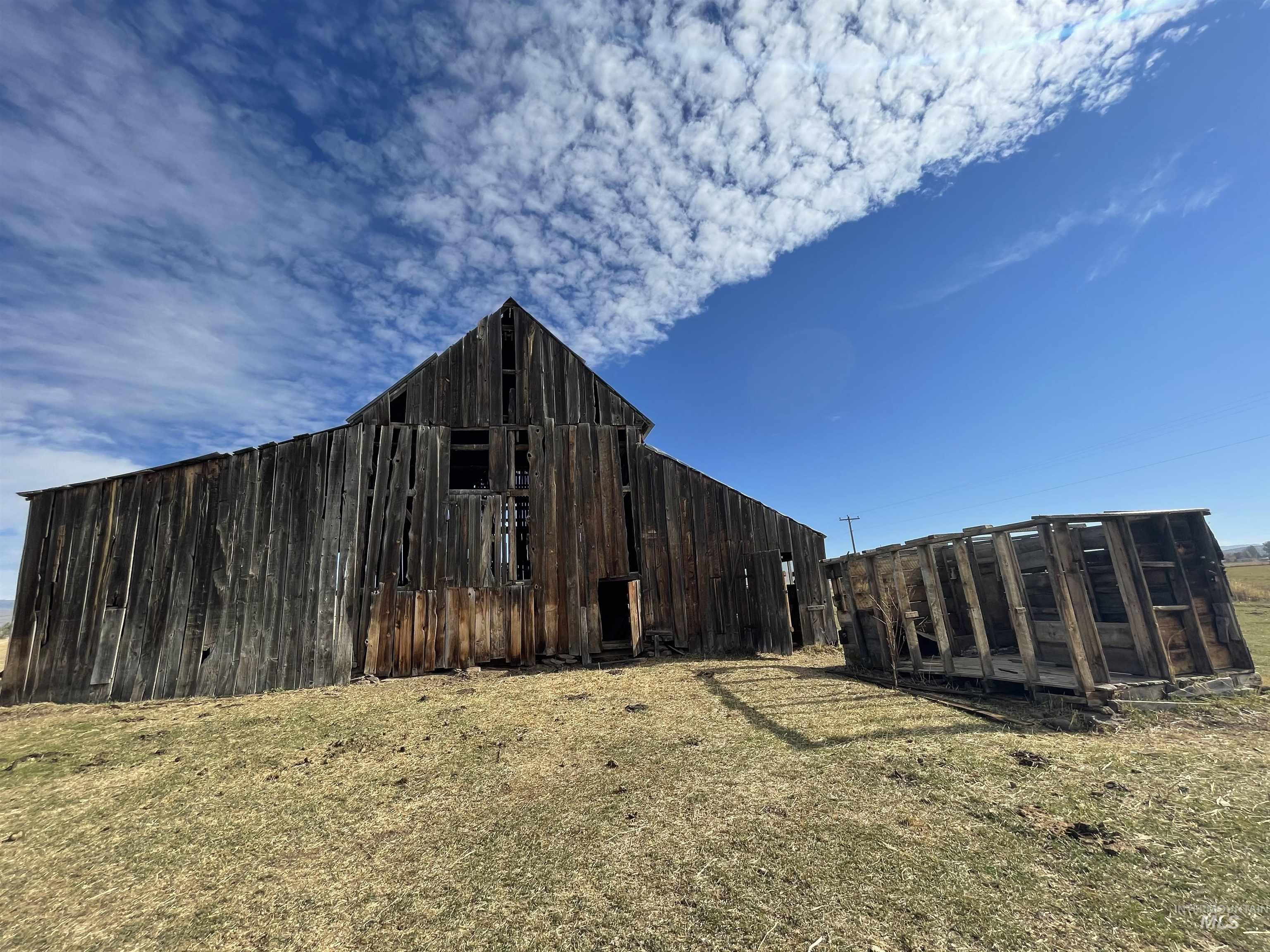 2250 Moritz Ln, Indian Valley, Idaho 83632-5019, 2 Bedrooms, 2 Bathrooms, Residential For Sale, Price $789,900,MLS 98955591