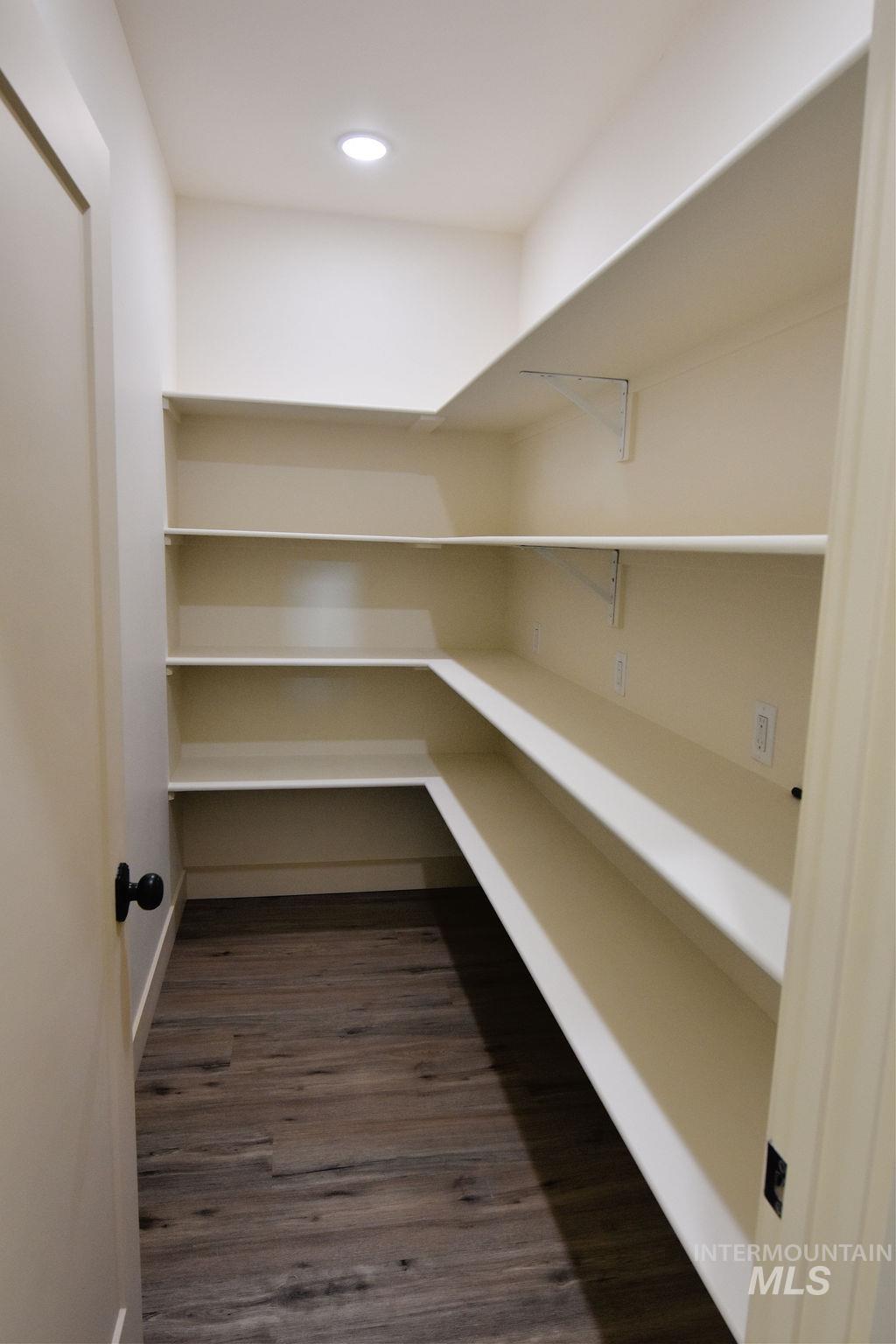 1512 Tverdy Ln, Buhl, Idaho 83316, 4 Bedrooms, 2 Bathrooms, Residential For Sale, Price $440,000,MLS 98955630