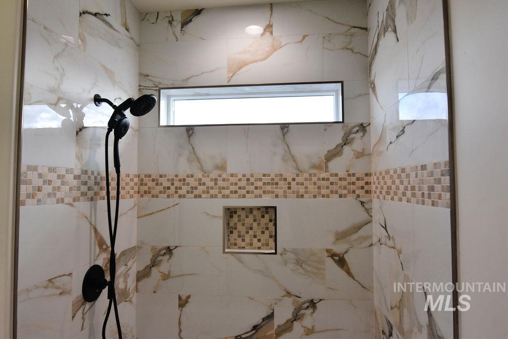 1512 Tverdy Ln, Buhl, Idaho 83316, 4 Bedrooms, 2 Bathrooms, Residential For Sale, Price $440,000,MLS 98955630