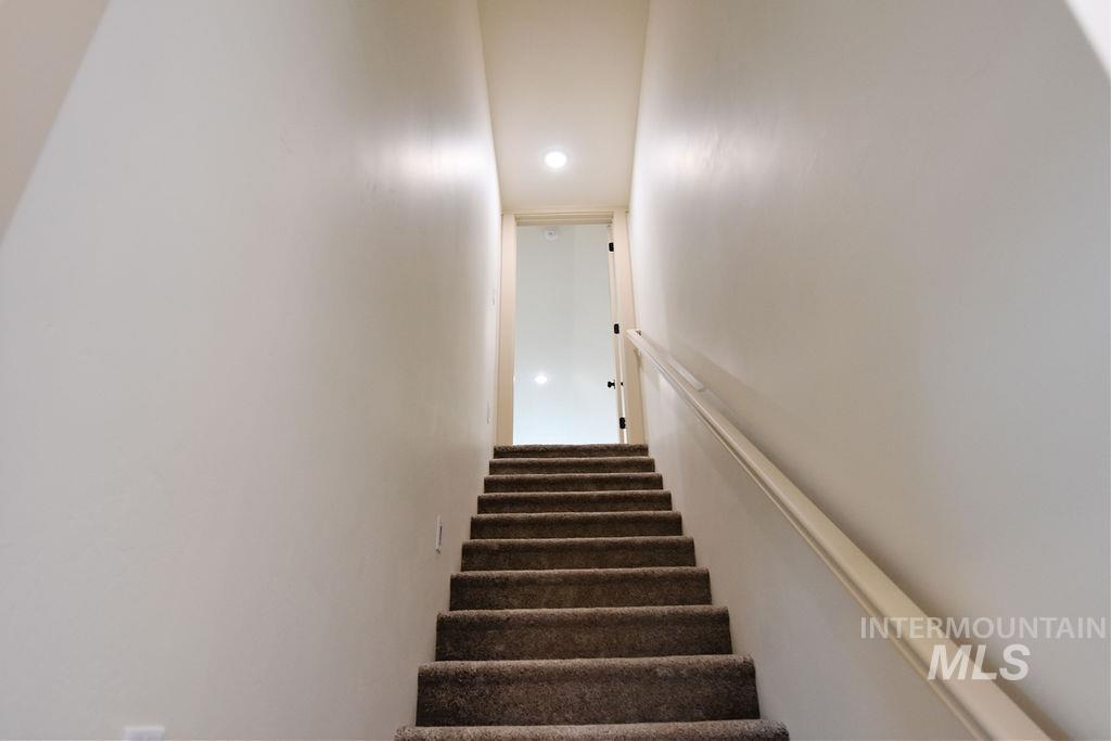 1512 Tverdy Ln, Buhl, Idaho 83316, 4 Bedrooms, 2 Bathrooms, Residential For Sale, Price $440,000,MLS 98955630